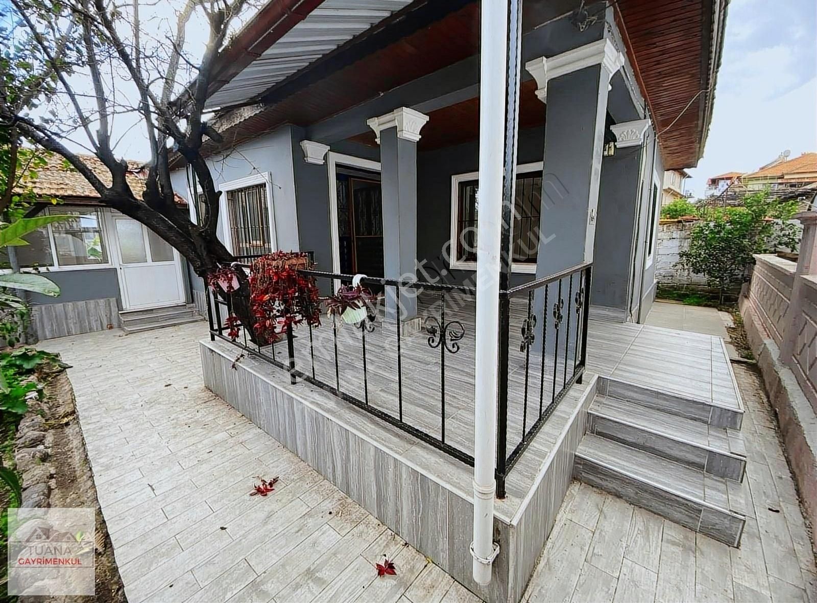 Tuana Emlaktan Gülpınar Mahallesinde Kiralık 2+1 Müstakil Ev - Görsel 25