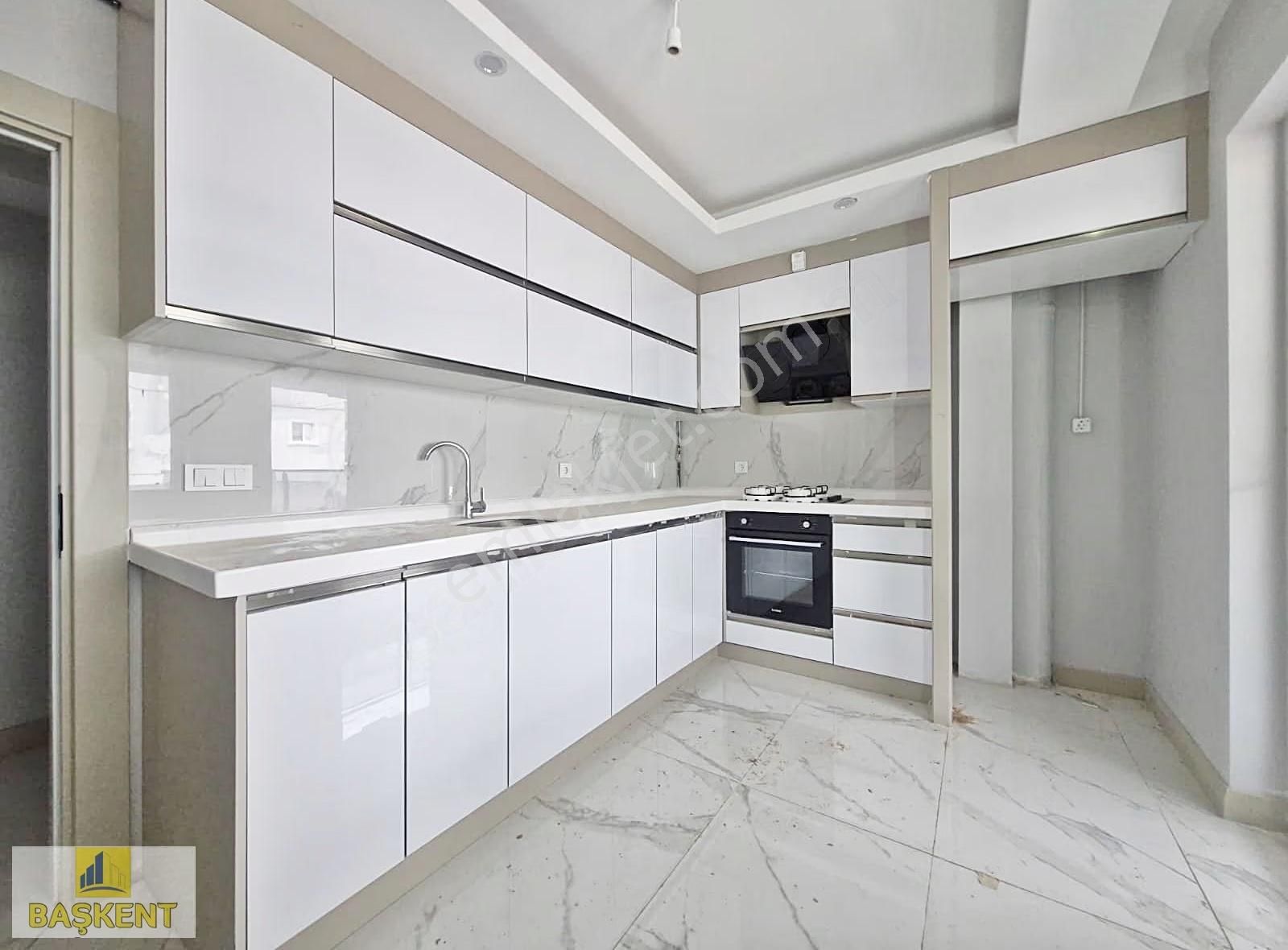 Başkent Gayrimenkul'den Geniş Yüksek Giriş Ultra Lüks 3+1 Daire