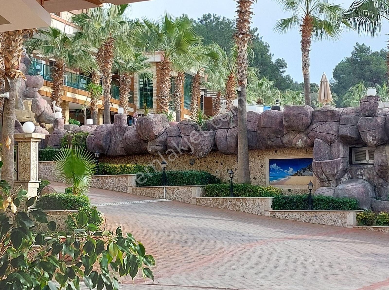 Ege Mah.ful Eşyalı Kısmi Deniz Manzaralı Lüx Rezidans 3+1 Daire - Görsel 3