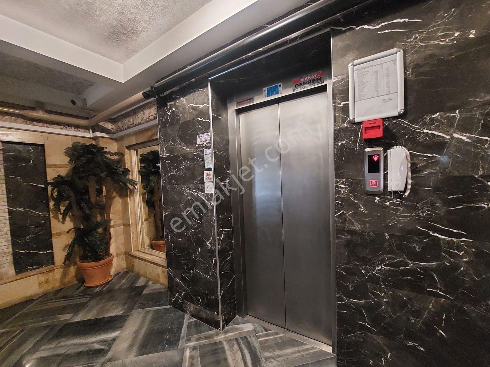 Ege Mah.ful Eşyalı Kısmi Deniz Manzaralı Lüx Rezidans 3+1 Daire - Görsel 20