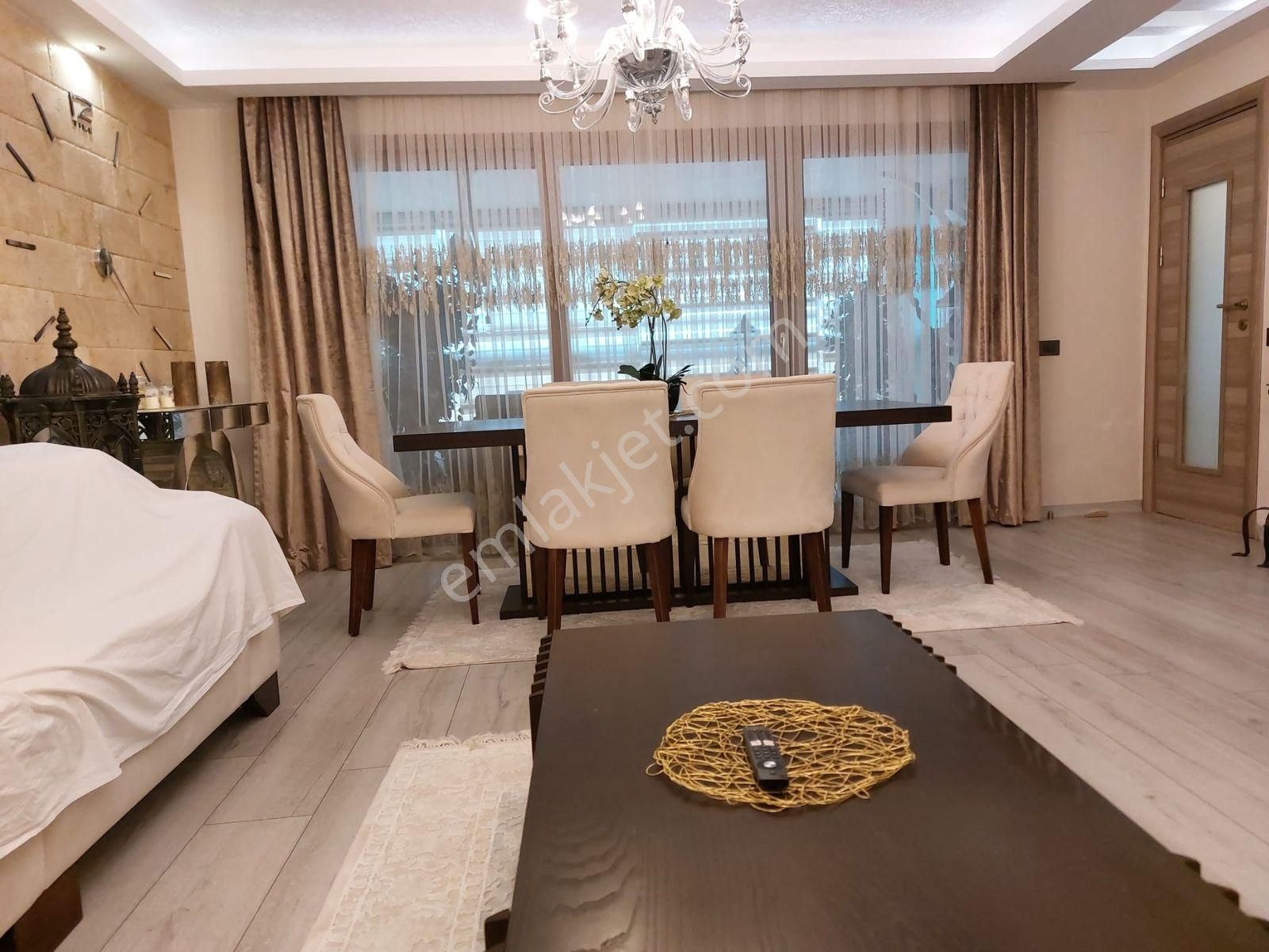 Ege Mah.ful Eşyalı Kısmi Deniz Manzaralı Lüx Rezidans 3+1 Daire - Görsel 33