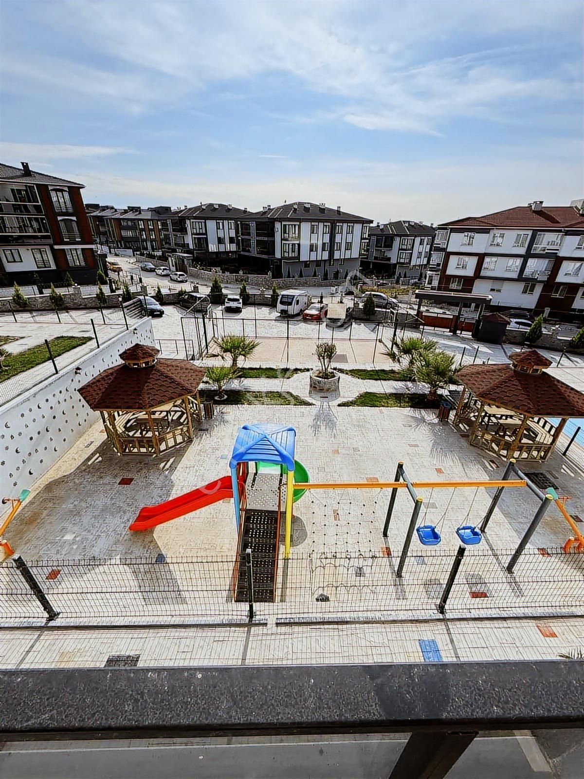 Akkaya İnşaattan Rumelide E.banyolu Havuzlu Lüks Sıfır 2+1!! - Görsel 16