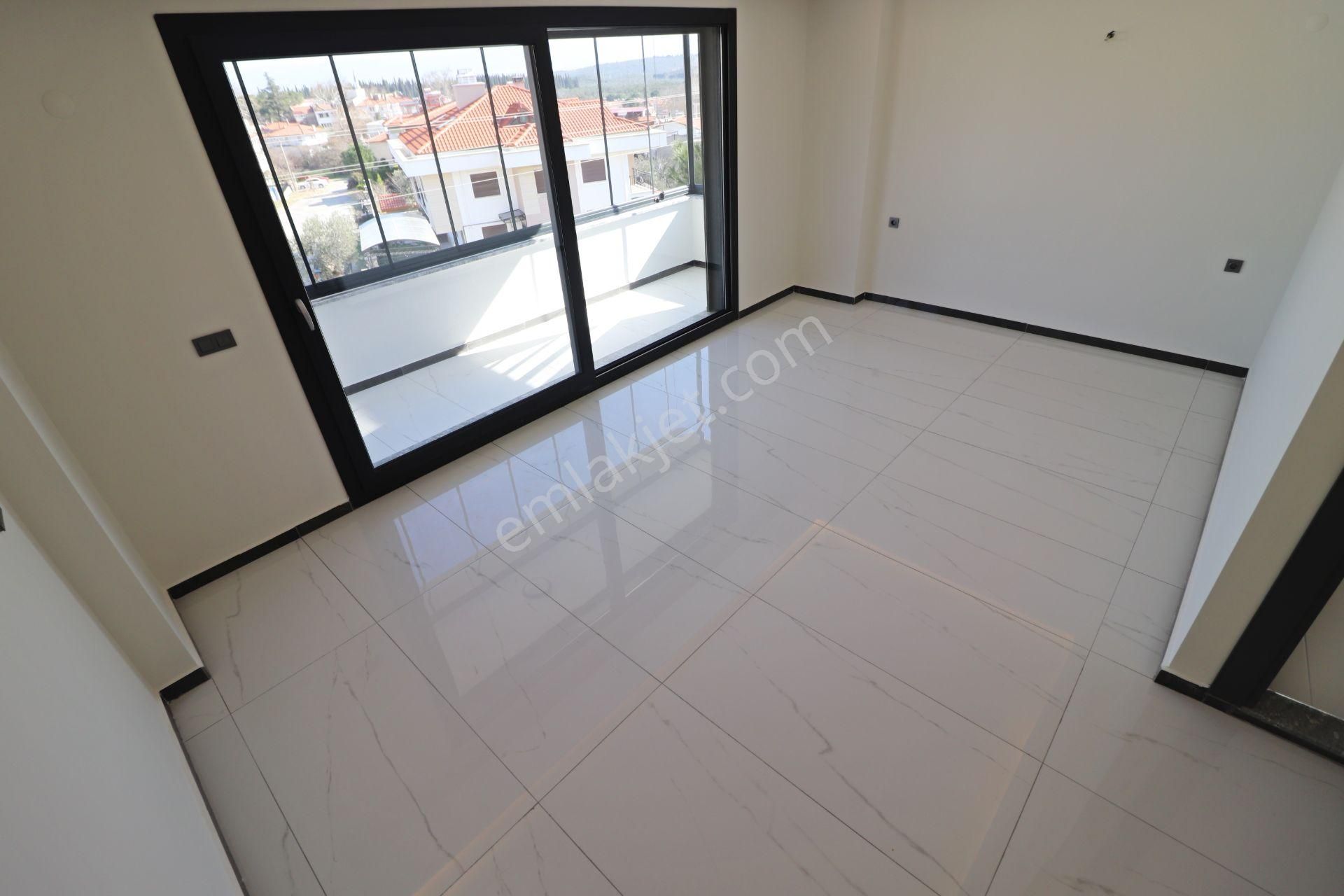 Irmaksudan Güre De Deniz Manzaralı Şık Tasarım 5+2 Villa - Görsel 6