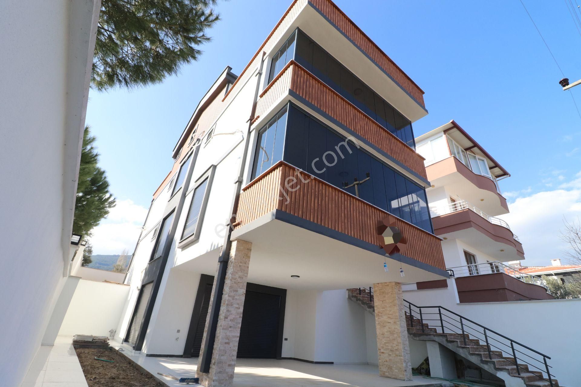Irmaksudan Güre De Deniz Manzaralı Şık Tasarım 5+2 Villa - Görsel 14