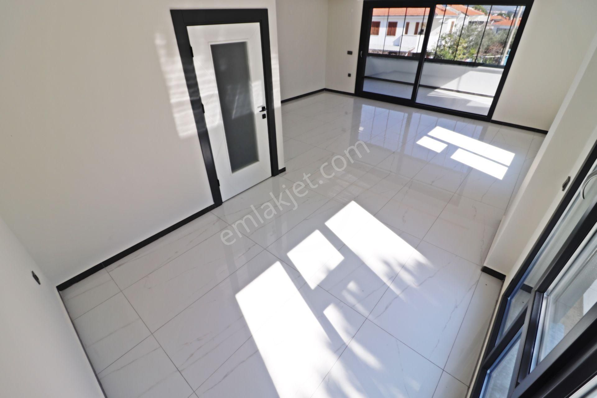 Irmaksudan Güre De Deniz Manzaralı Şık Tasarım 5+2 Villa - Görsel 29