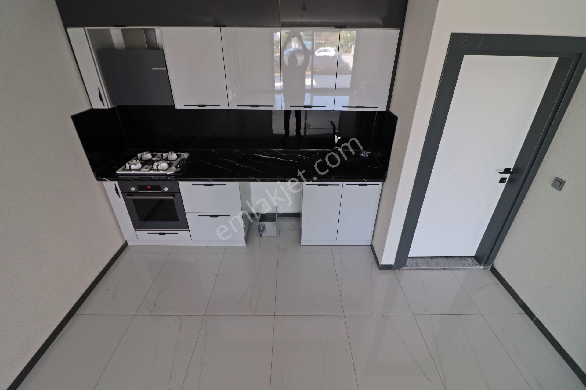 Irmaksudan Güre De Deniz Manzaralı Şık Tasarım 5+2 Villa - Görsel 25