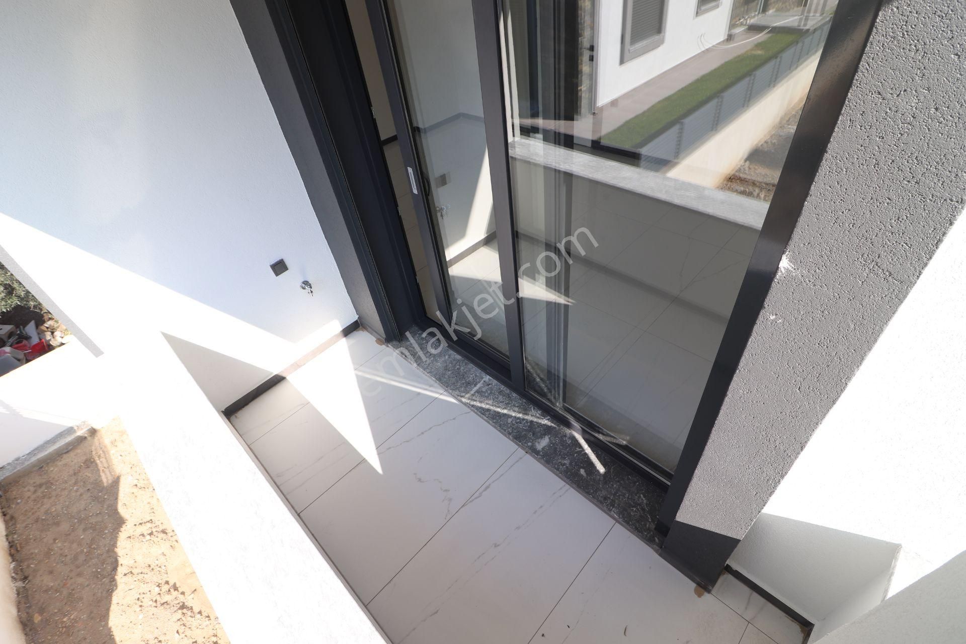 Irmaksudan Güre De Deniz Manzaralı Şık Tasarım 5+2 Villa - Görsel 17