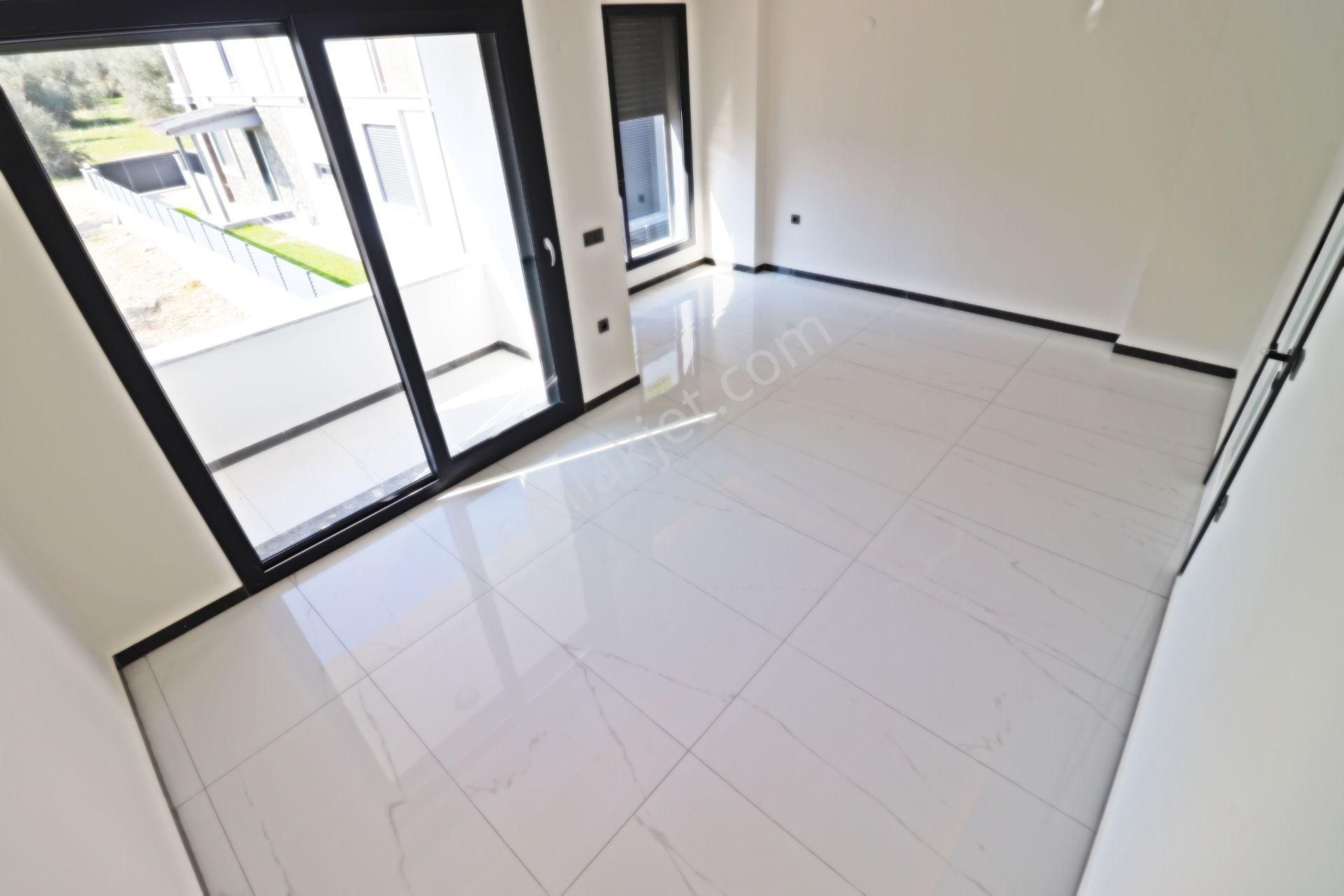 Irmaksudan Güre De Deniz Manzaralı Şık Tasarım 5+2 Villa - Görsel 15