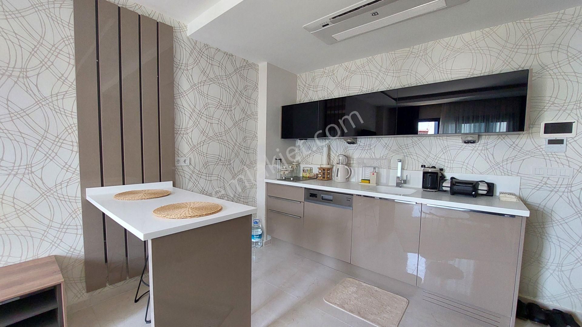 Turyap'tan Plaja 20mt. Deniz Ve Havuz Manzaralı Satılık Daire - Görsel 15