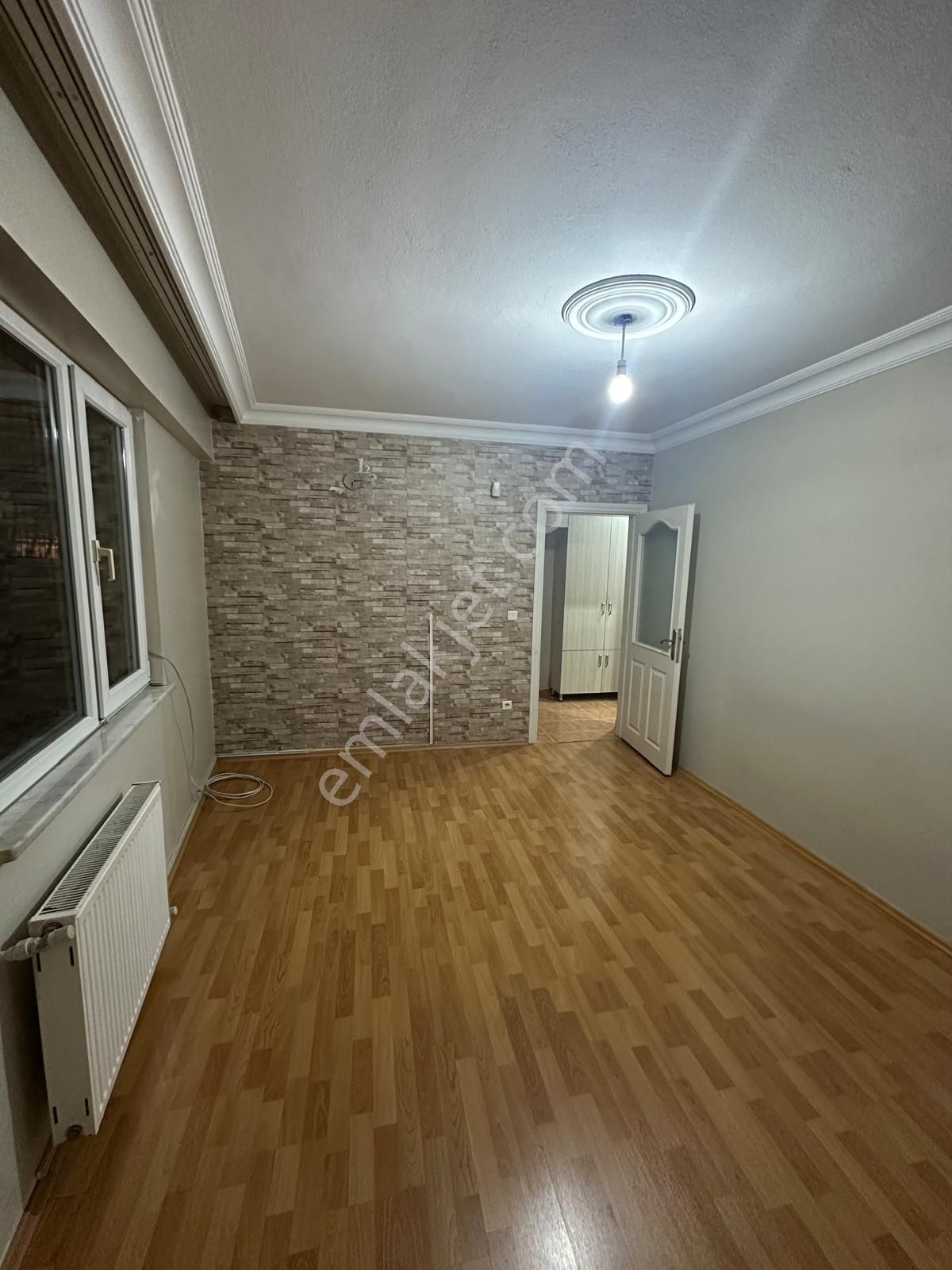 Ümraniye Santral 'de Metroya Yakın 2+1 Kiralık Daire - Görsel 3