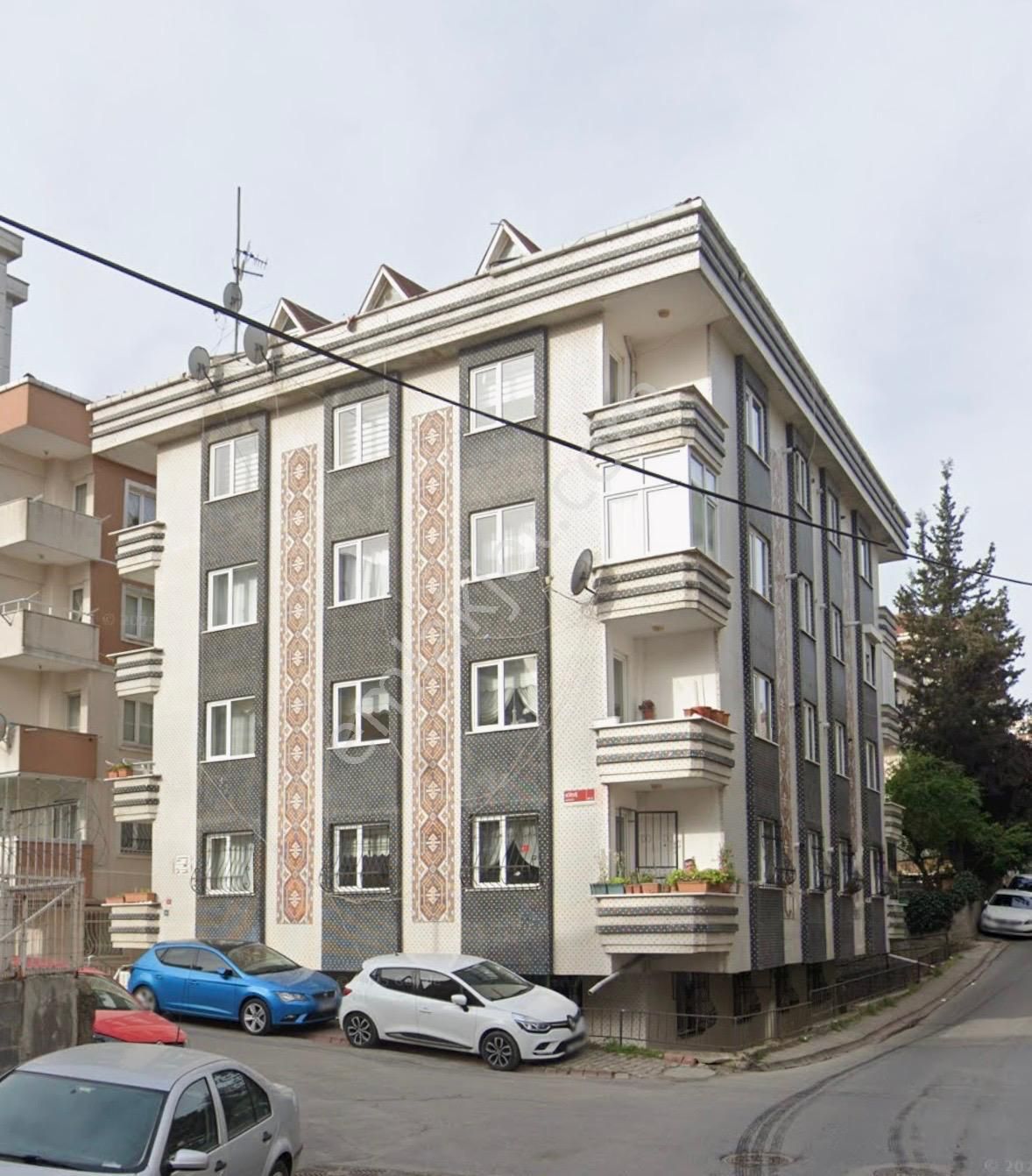 Ümraniye Santral 'de Metroya Yakın 2+1 Kiralık Daire