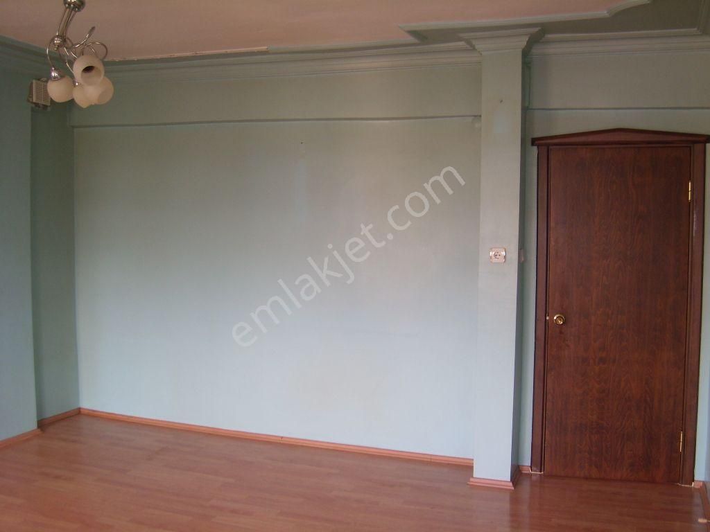 Rami Yeni Mahallede Kiralık Daire - Görsel 2