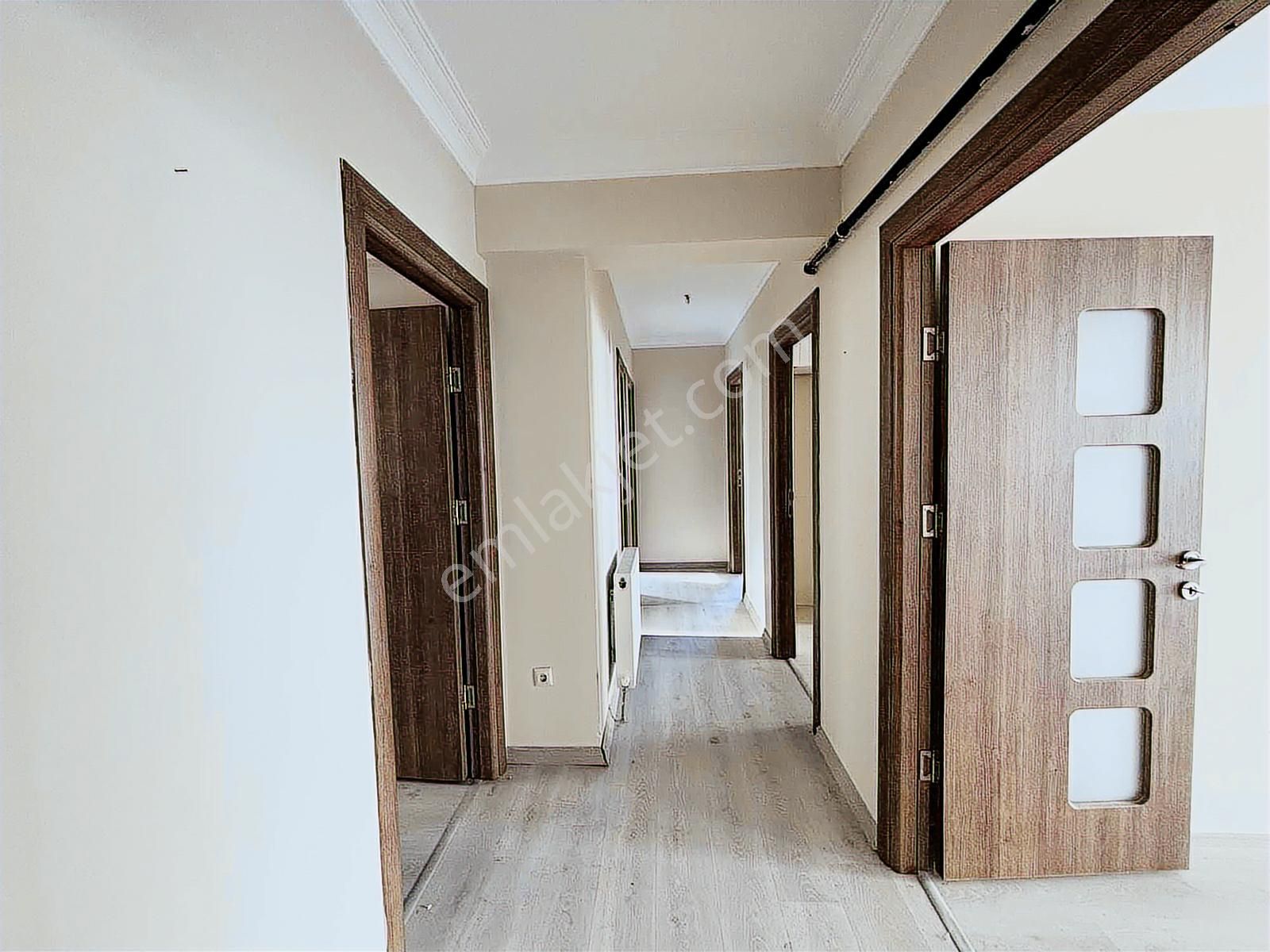 Rw Land Gayrimenkul Den Demirci De Cadde Üzeri Siteiçi 3+1 Daire - Görsel 25