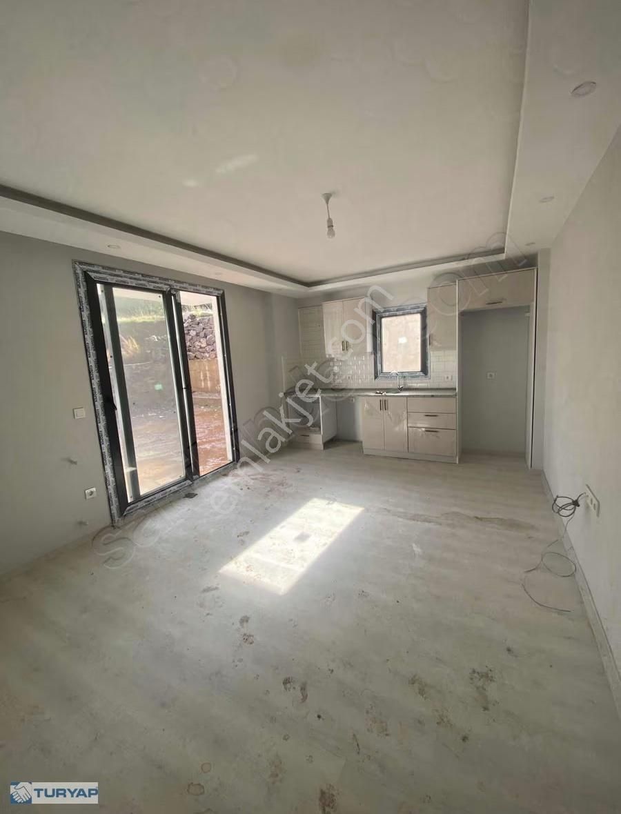 Bodrum Mumcularda Satılık 2+1 Bahçe Daire