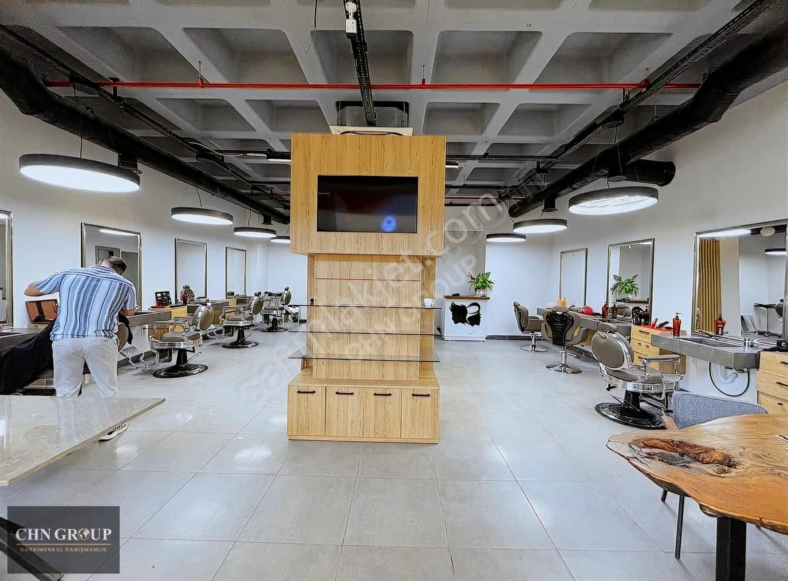 Chn Group'tan Pendik Marinada Devren Kiralık Kuaför Dükkanı - Görsel 2