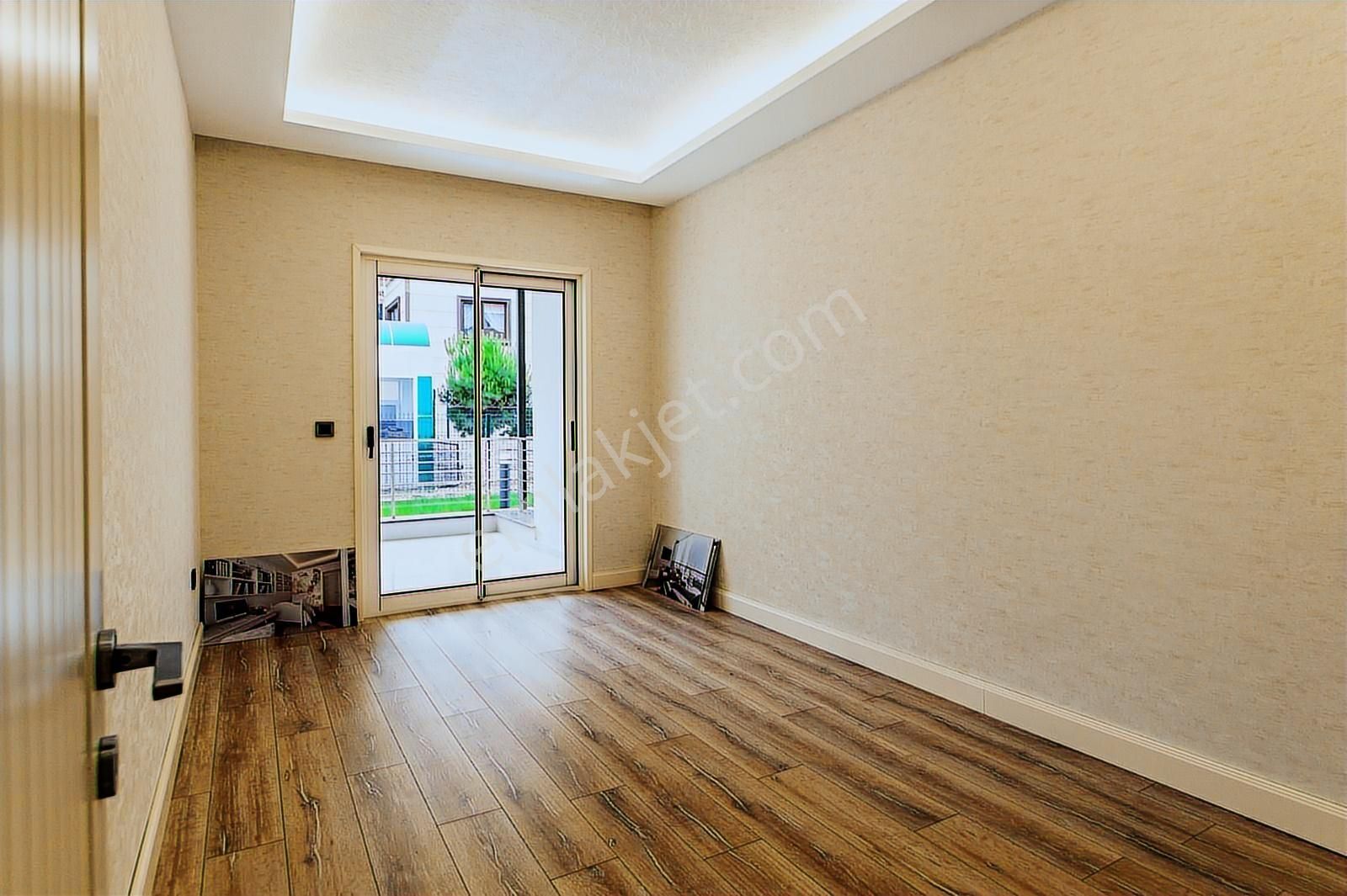 Balat Ona 162 De Satılık 4+1 Geniş Daire - Görsel 24