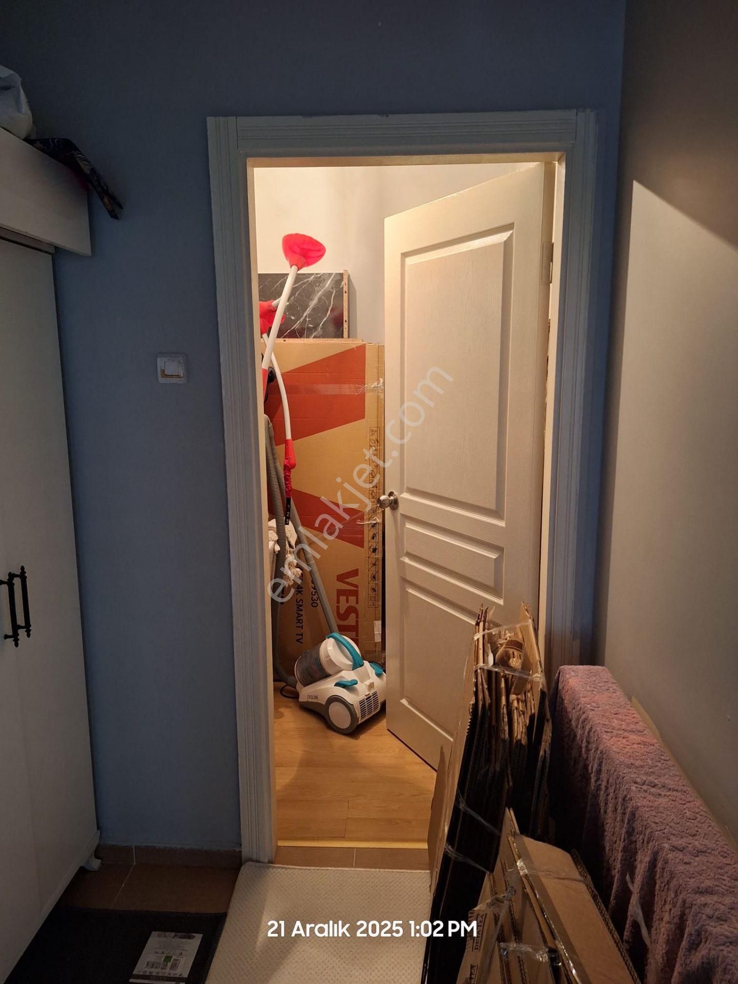 Bostancık Caddesi Üzerinde 3+1 Katta Kiralık Daire !!! - Görsel 17