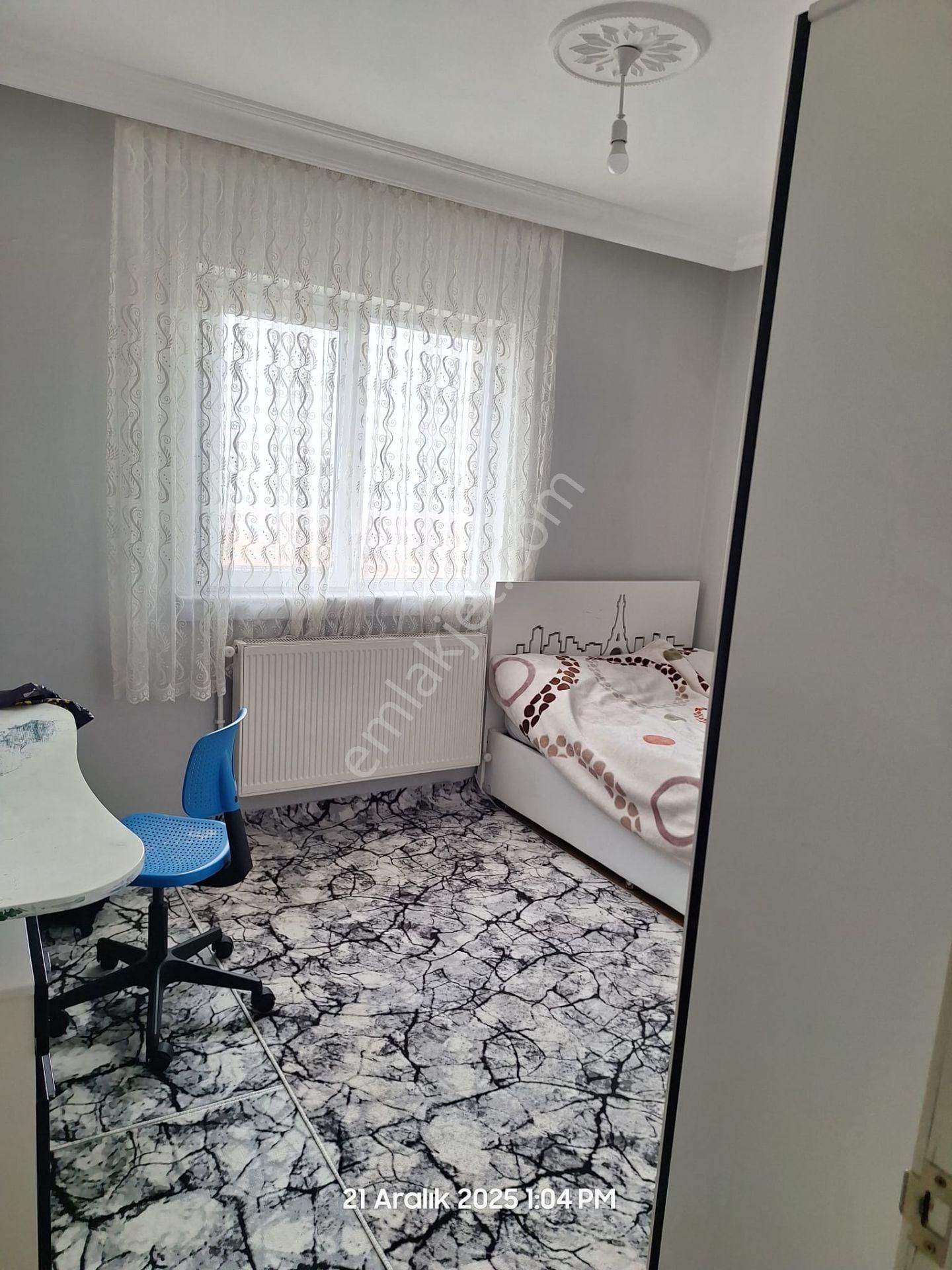 Bostancık Caddesi Üzerinde 3+1 Katta Kiralık Daire !!! - Görsel 7