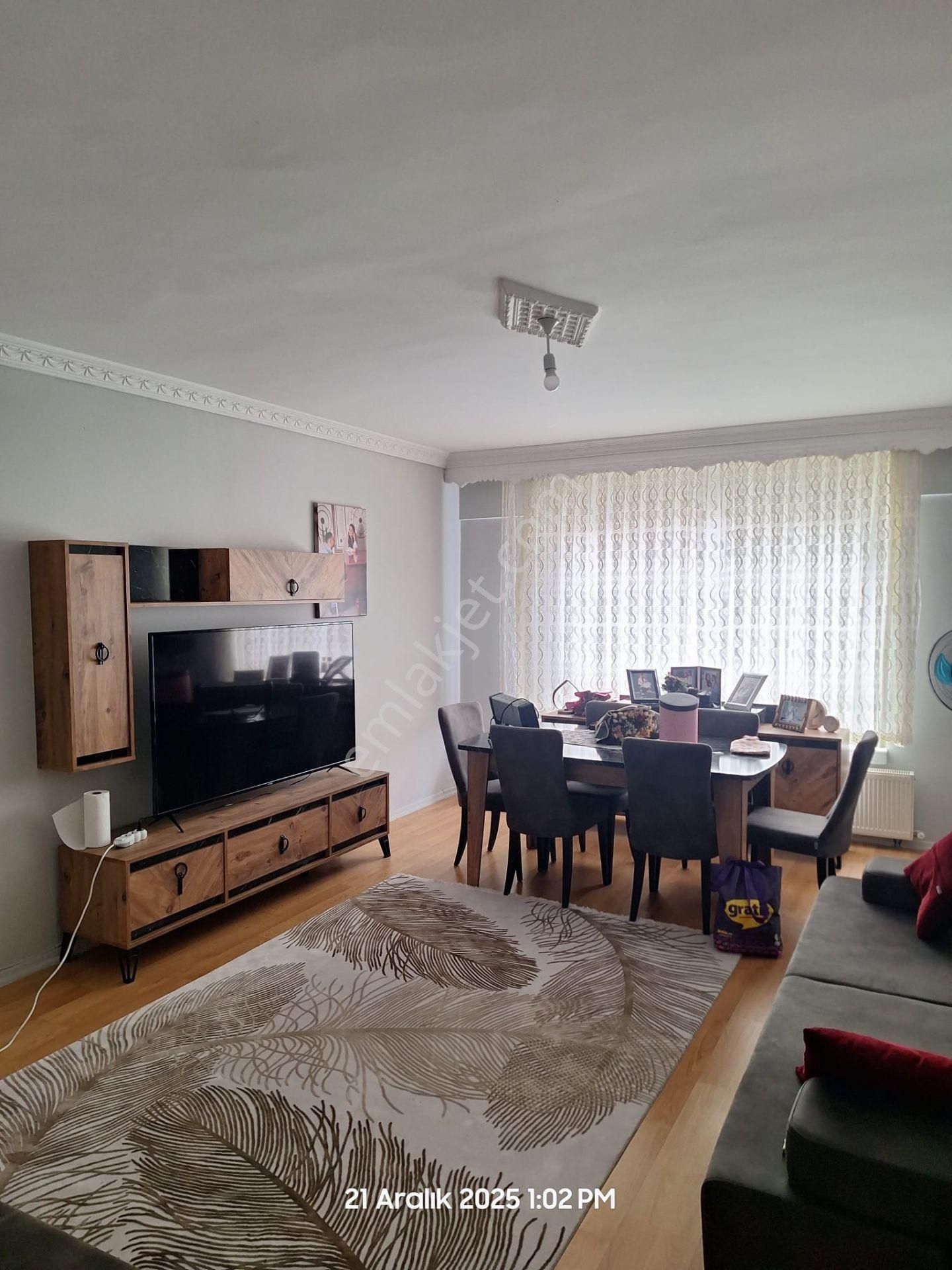 Bostancık Caddesi Üzerinde 3+1 Katta Kiralık Daire !!!