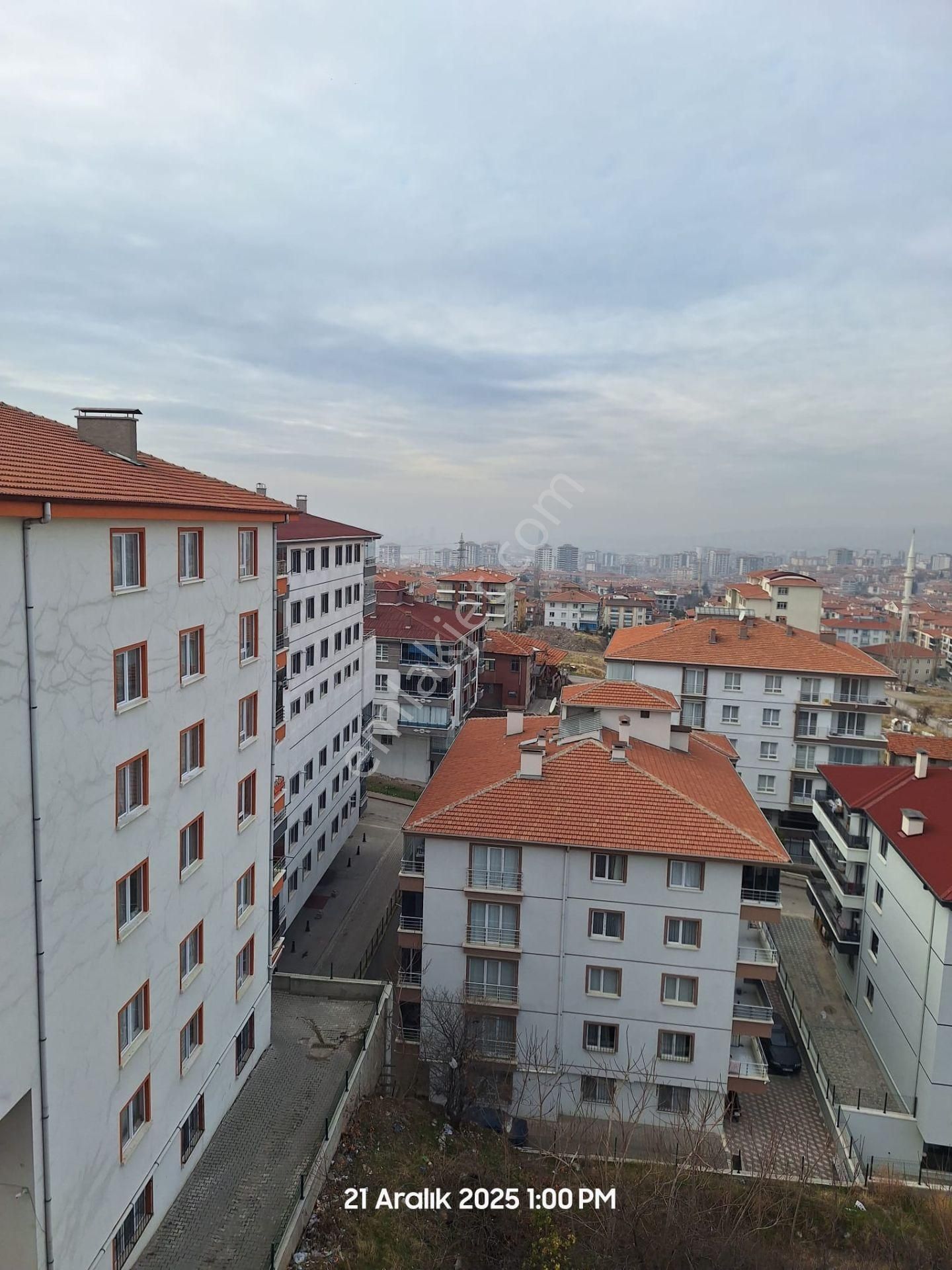 Bostancık Caddesi Üzerinde 3+1 Katta Kiralık Daire !!! - Görsel 22