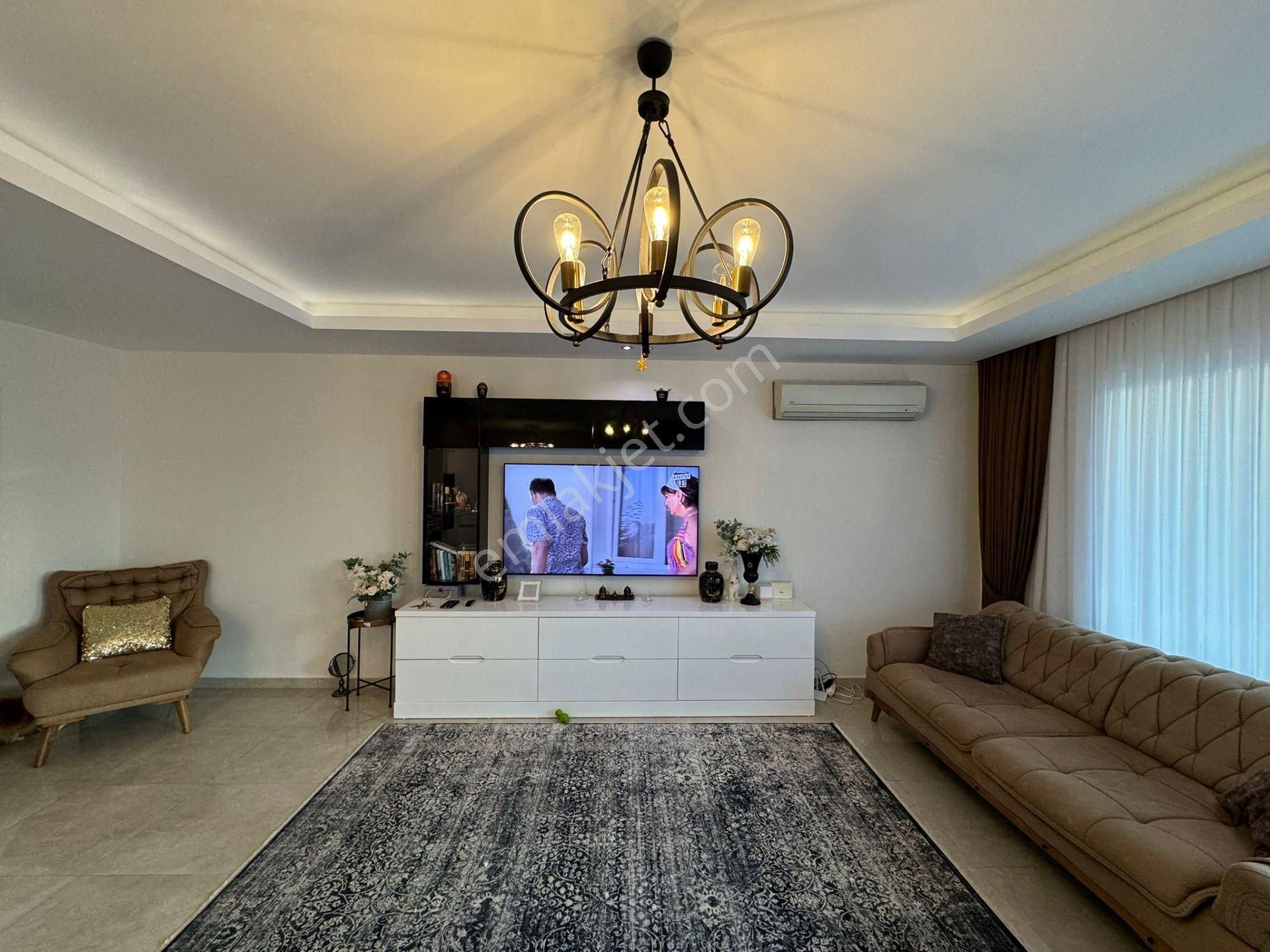 Alanya Mahmutlar’da 3+1 Full Eşyalı Lüks Daire - Görsel 21