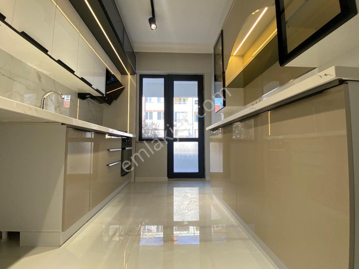 ▄▄jet Emlak'tan Altınkum'da Ön Cephe Modern Tasarımlı 3+1 Daire - Görsel 6