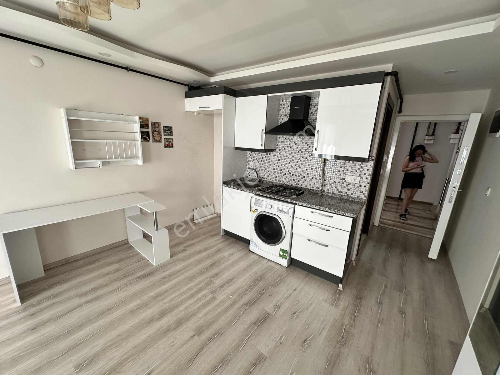 Yeni İlan // Stüdyo Eşyalı Doğalgazlı Daire - Görsel 4