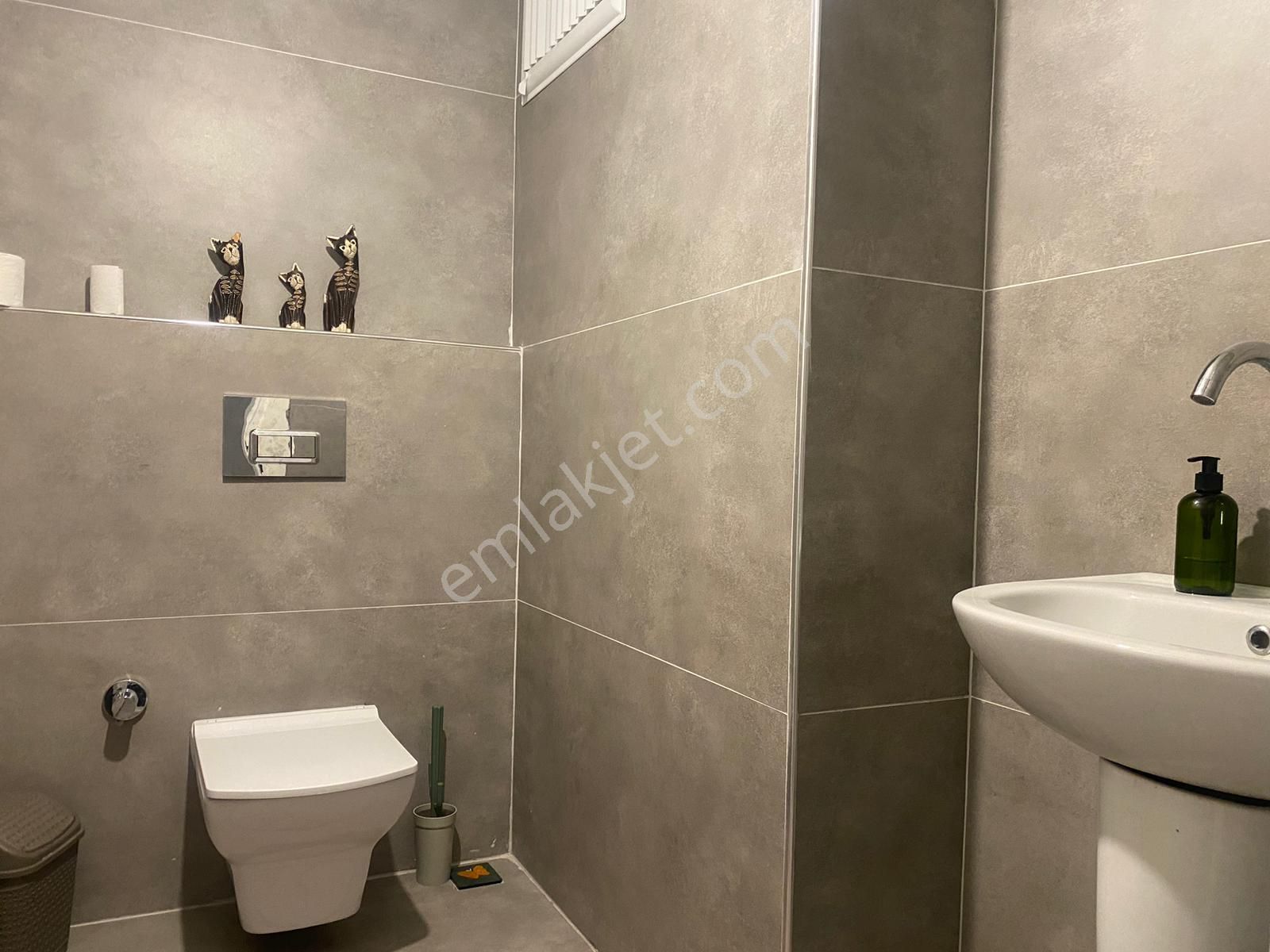 İlkadım Satılık 2+1 Fiyatına 4+1 Daire Teraslı Kilise Yakını!! - Görsel 16