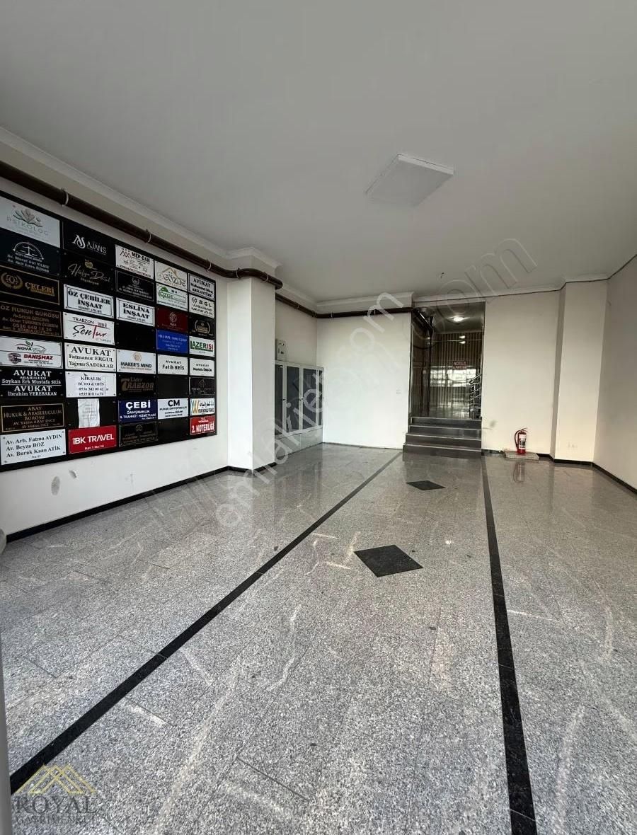 Kaşüstü Ak Life Hukuk Bürolarında Satılık 1+1 Ofis - Görsel 3