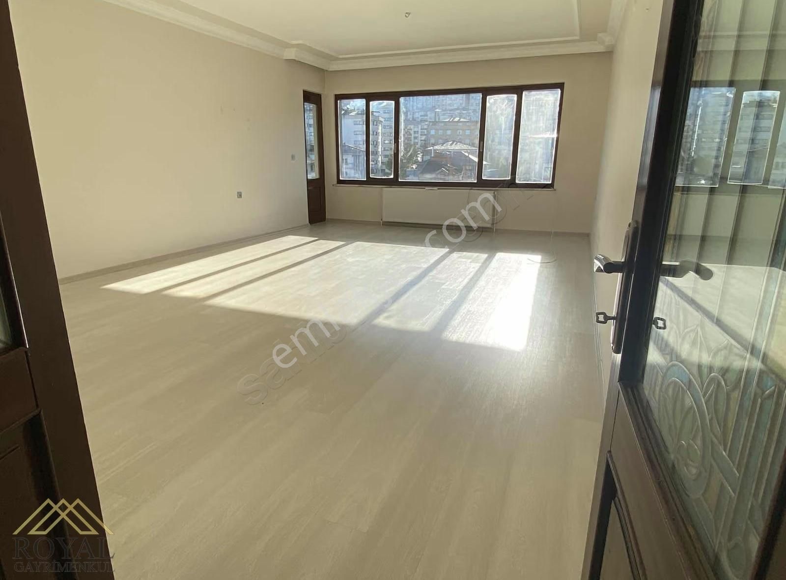 Royal'den 2 Nolu Beşirli'de 7. Kat Kiralık 3+1 Daire - Görsel 24