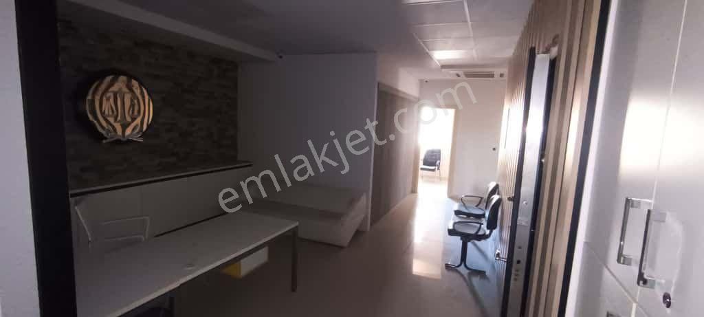 Kavacık Plaza Bölgesinde Eşyalı Esyasiz 280 M Plazakatı - Görsel 4