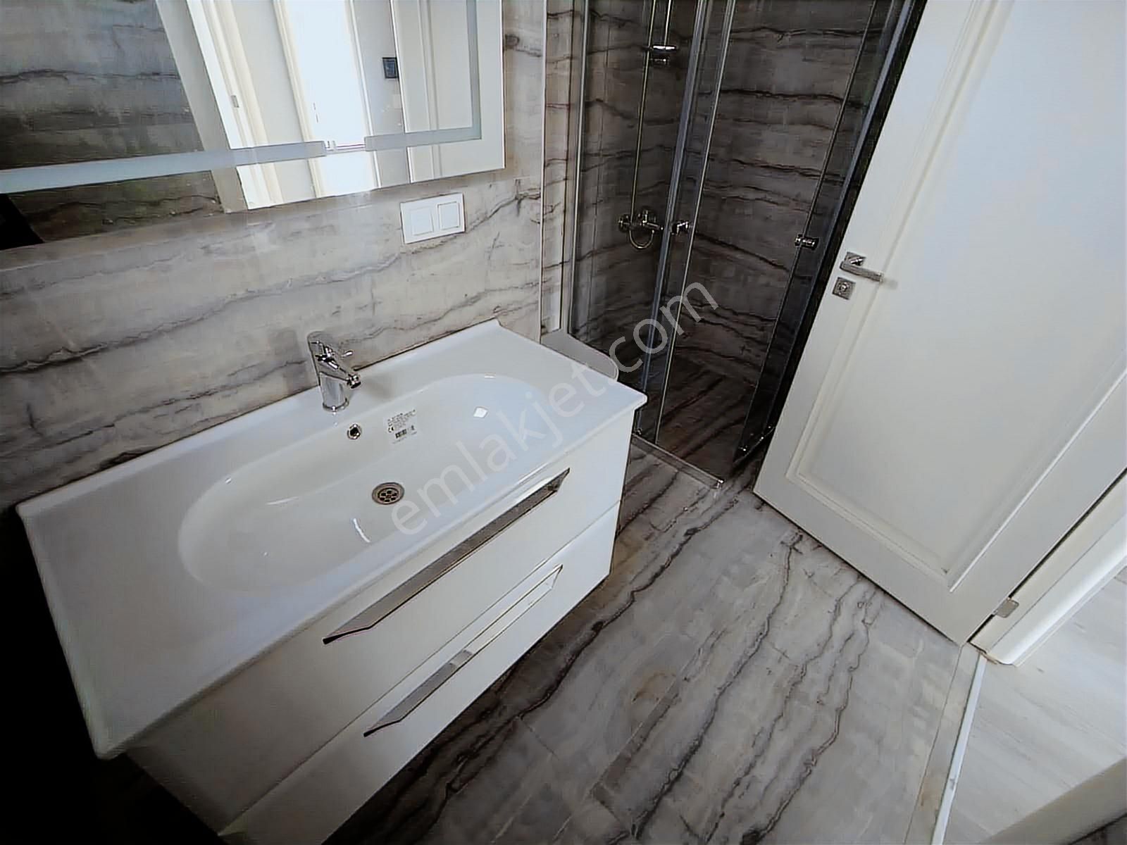 Şerifali'de Merkezi Konumda 7.katta Sosyal Tesisli Kiralık Ofis - Görsel 7