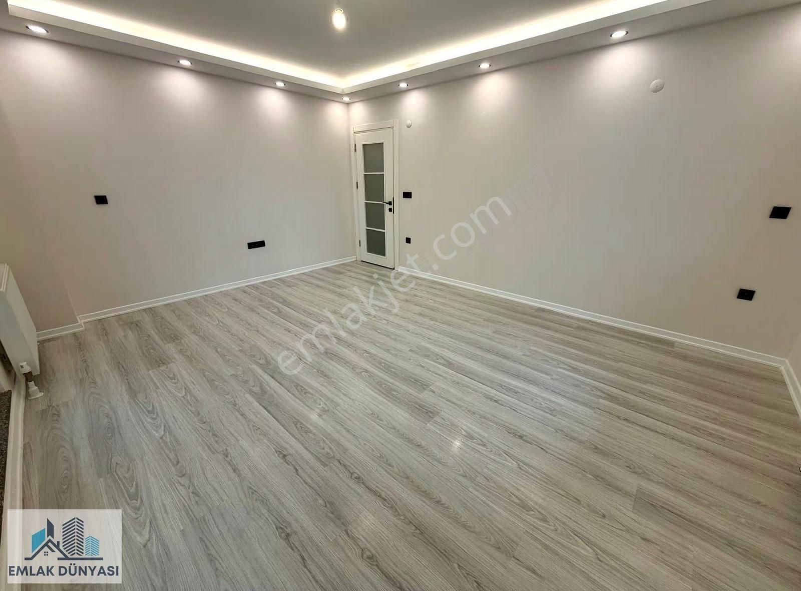 Emlak Dünyası İdealtepe Işıklarda 3+1 Cadde Marmaraya Yakın 120m - Görsel 32