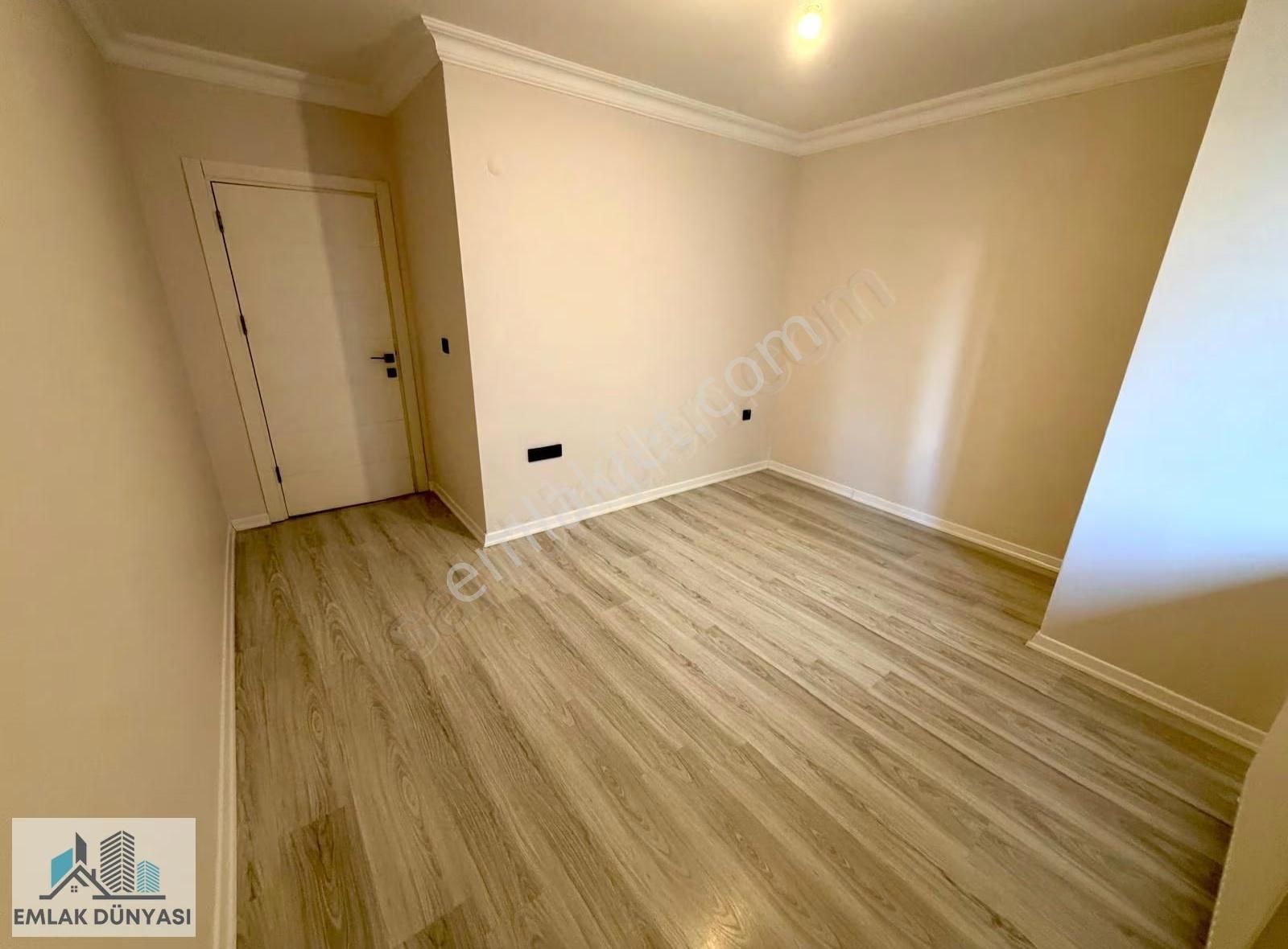 Emlak Dünyası İdealtepe Işıklarda 3+1 Cadde Marmaraya Yakın 120m - Görsel 9