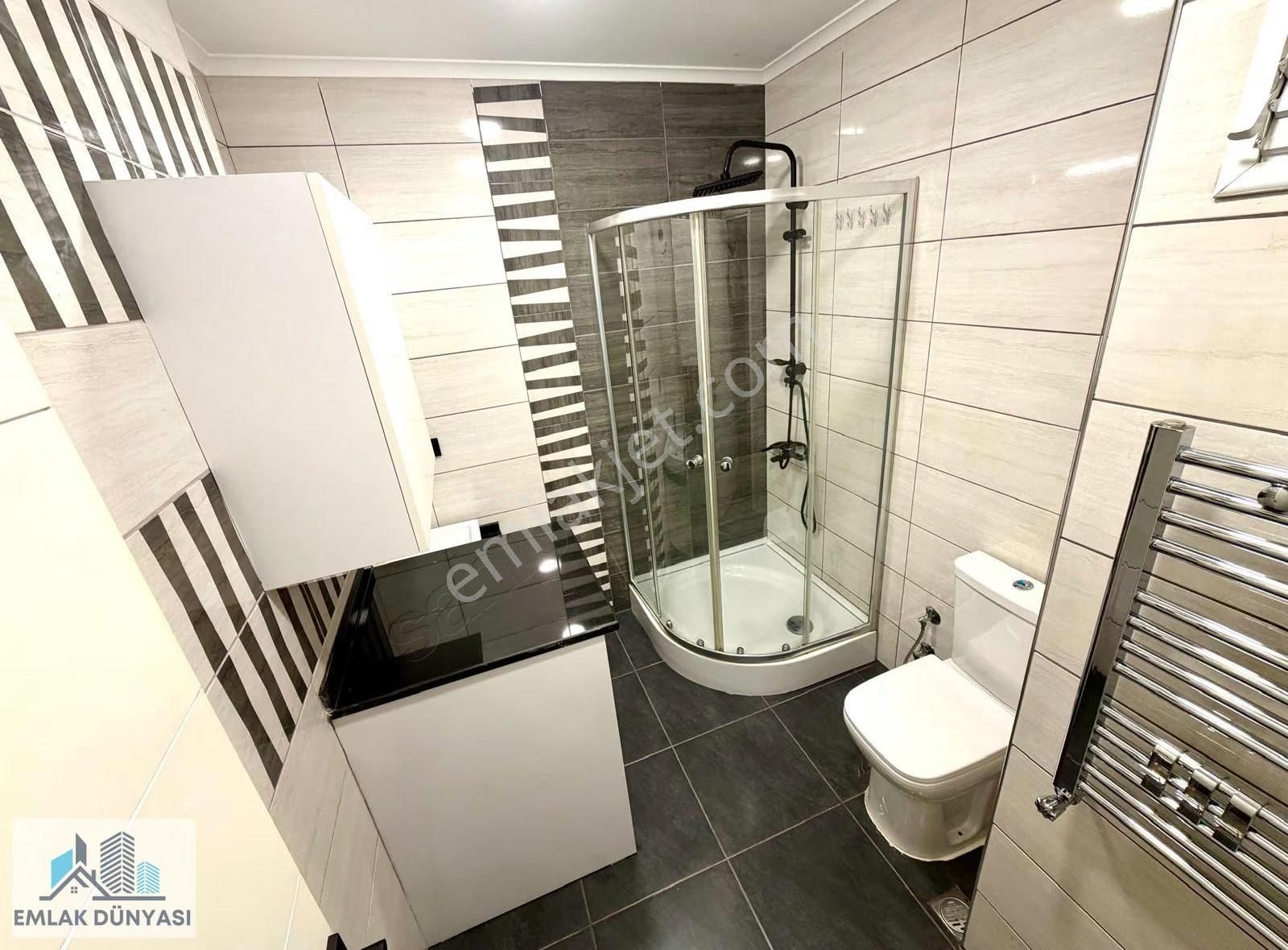 Emlak Dünyası İdealtepe Işıklarda 3+1 Cadde Marmaraya Yakın 120m - Görsel 8