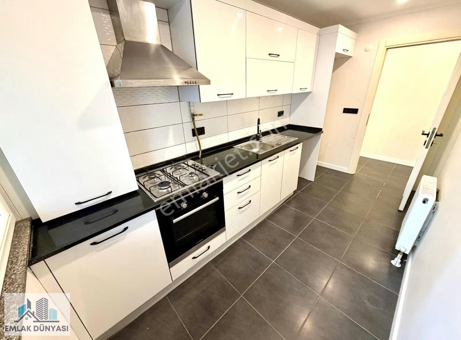 Emlak Dünyası İdealtepe Işıklarda 3+1 Cadde Marmaraya Yakın 120m - Görsel 10