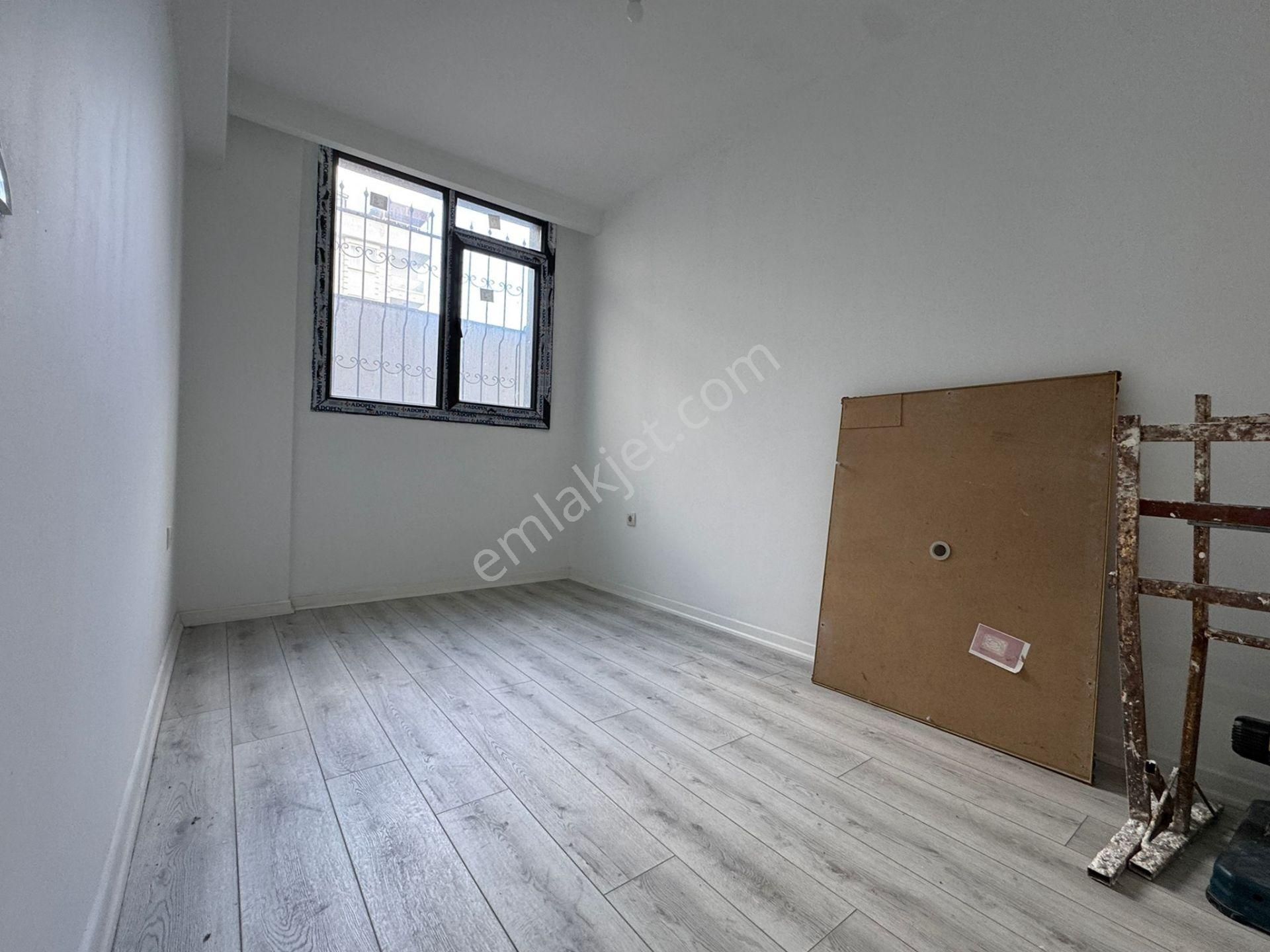 Beylikdüzü Yakuplu Da Satılık 2+1 Bahçe Kullanımlı Metrobüse 8dk - Görsel 15