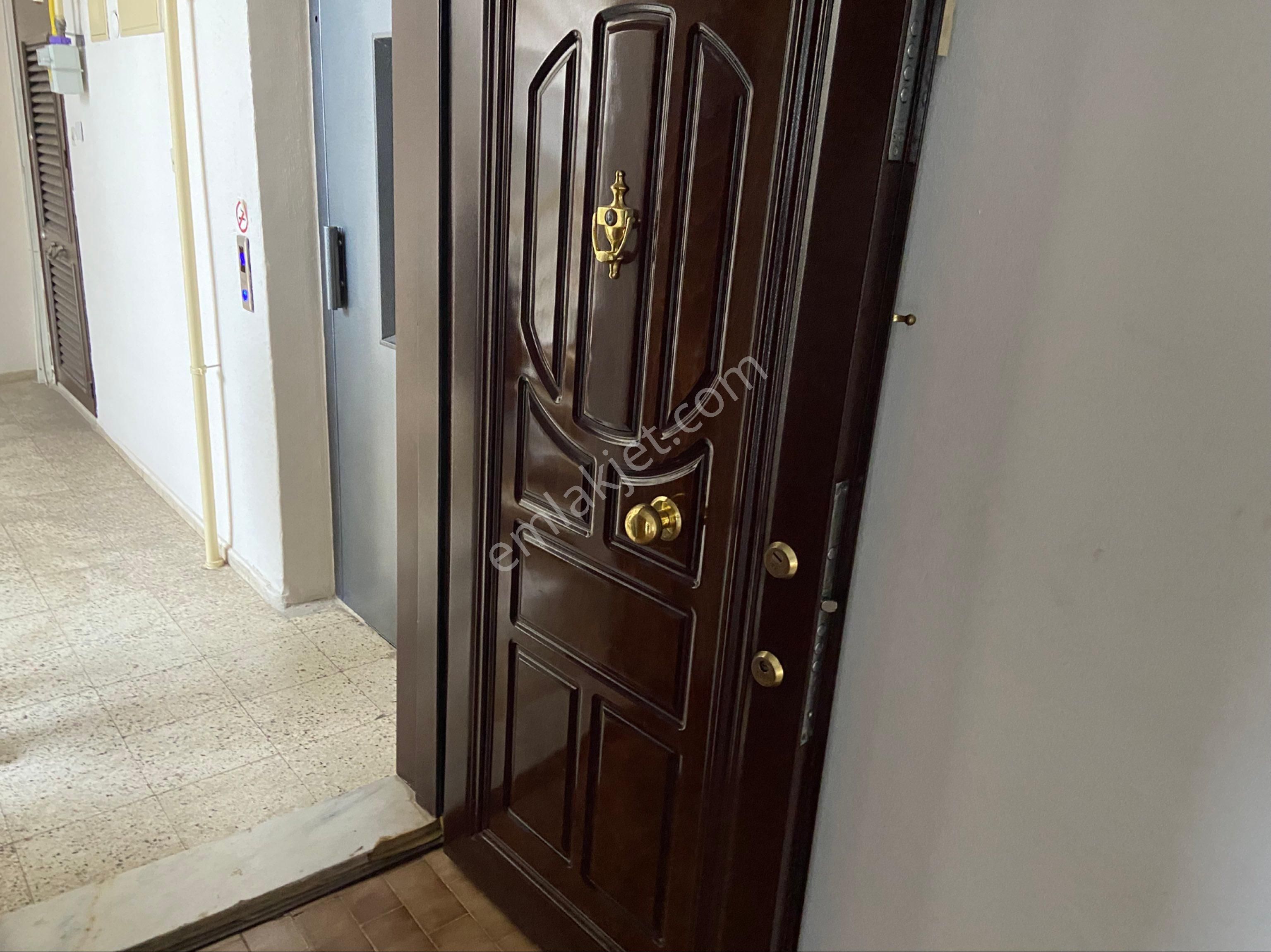 Altındağ 100.yıl Üzerinde Asansörlü 3+1 Daire 25.000tl Ye Kiralık - Görsel 3