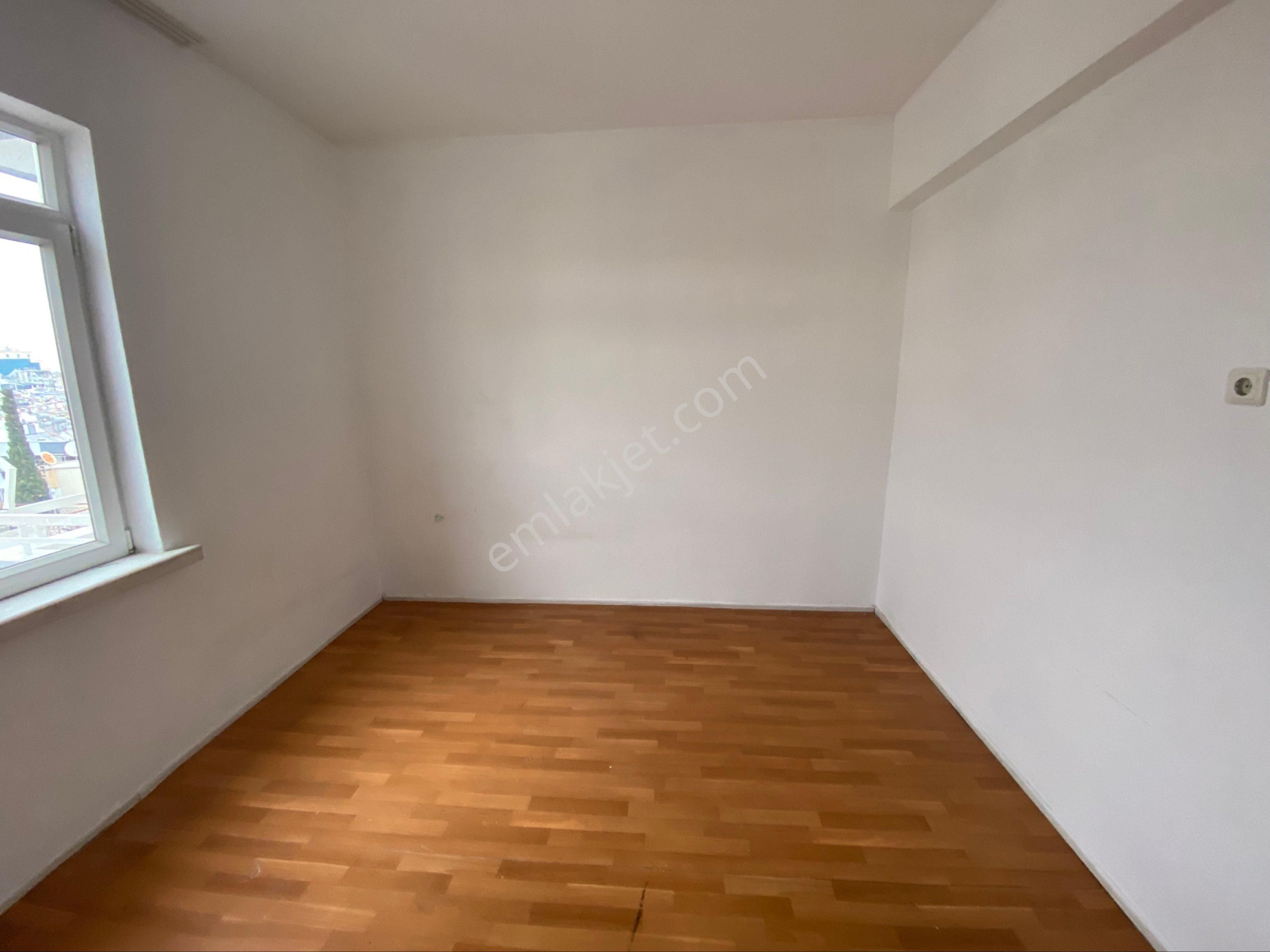 Altındağ 100.yıl Üzerinde Asansörlü 3+1 Daire 25.000tl Ye Kiralık - Görsel 16