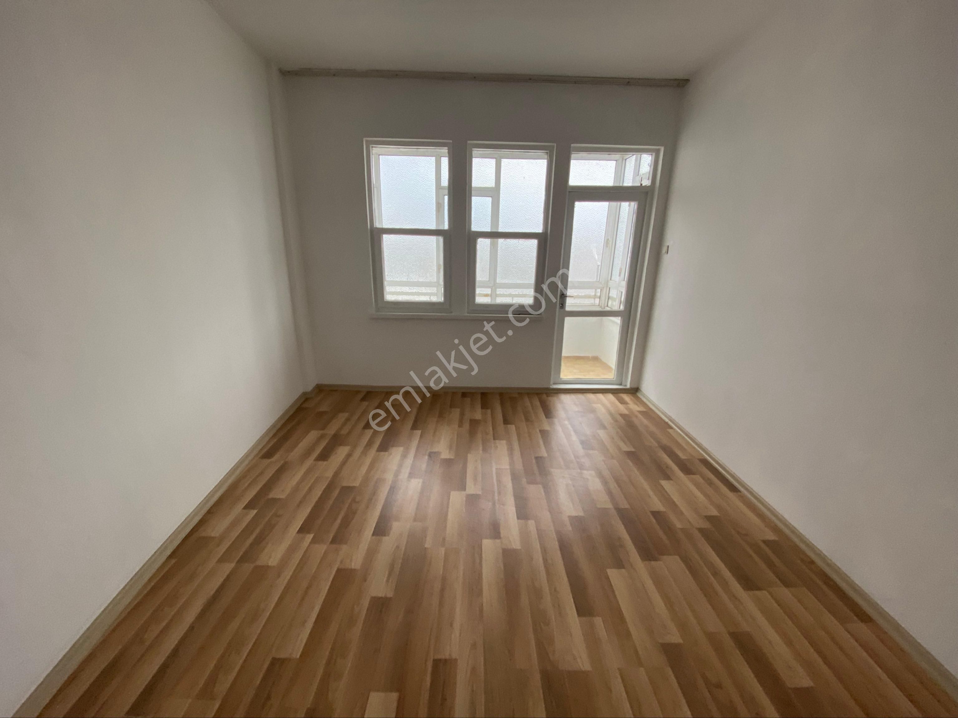 Altındağ 100.yıl Üzerinde Asansörlü 3+1 Daire 25.000tl Ye Kiralık - Görsel 18