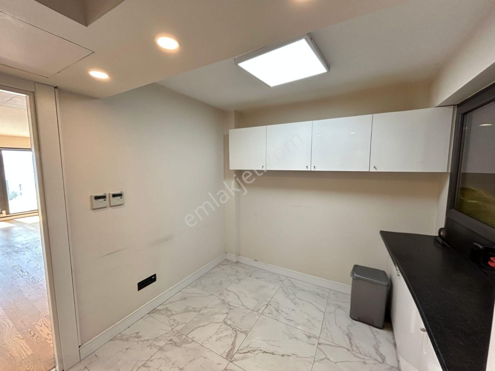 Denize Sıfır İskele Çaprazı Yeni Binada Ara Kat 3+1 Büro - Görsel 6