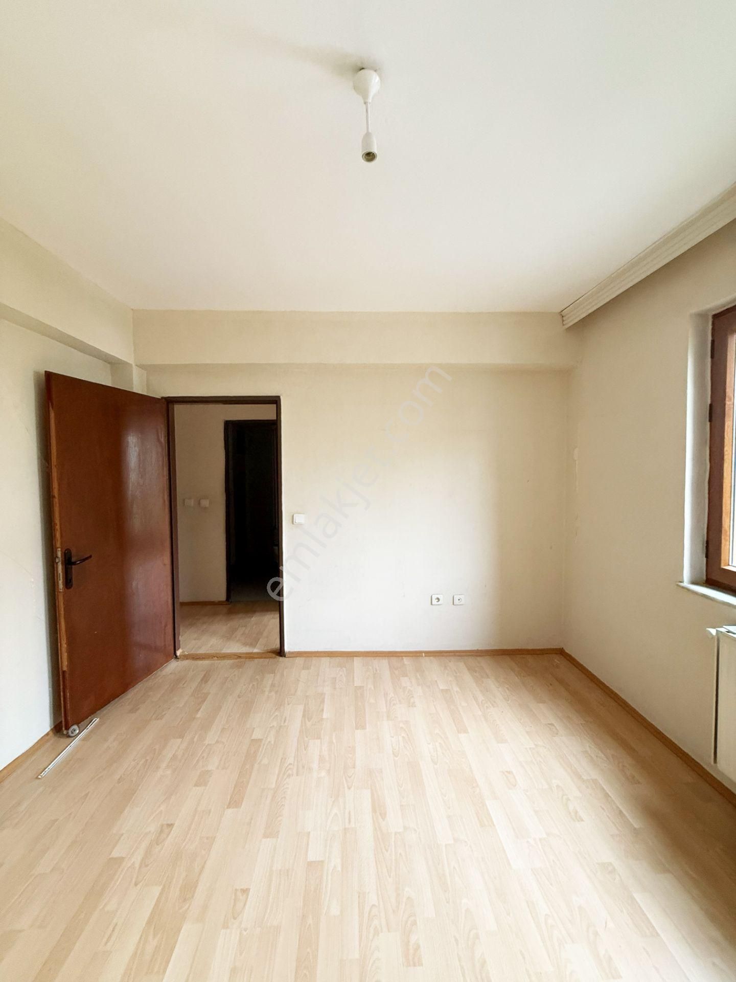 Güzelbahçe Mh.de 3 Cepheli 3+1 Ara Kat Satılık Daire - Görsel 12