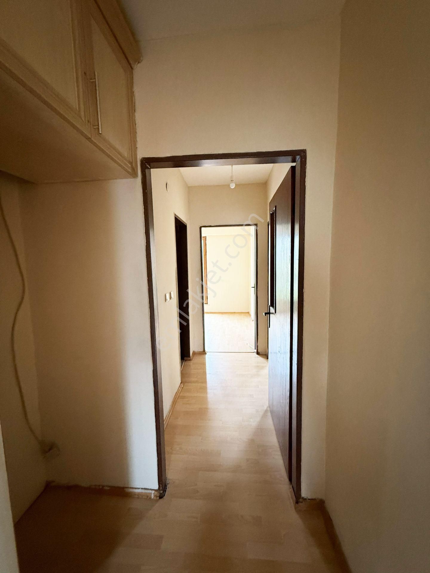 Güzelbahçe Mh.de 3 Cepheli 3+1 Ara Kat Satılık Daire - Görsel 24