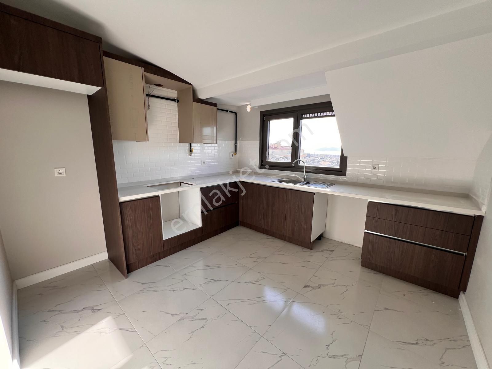Leb-ı Derya Deniz Manzaralı Ferah 3+1 Dubleks Daire - Görsel 5
