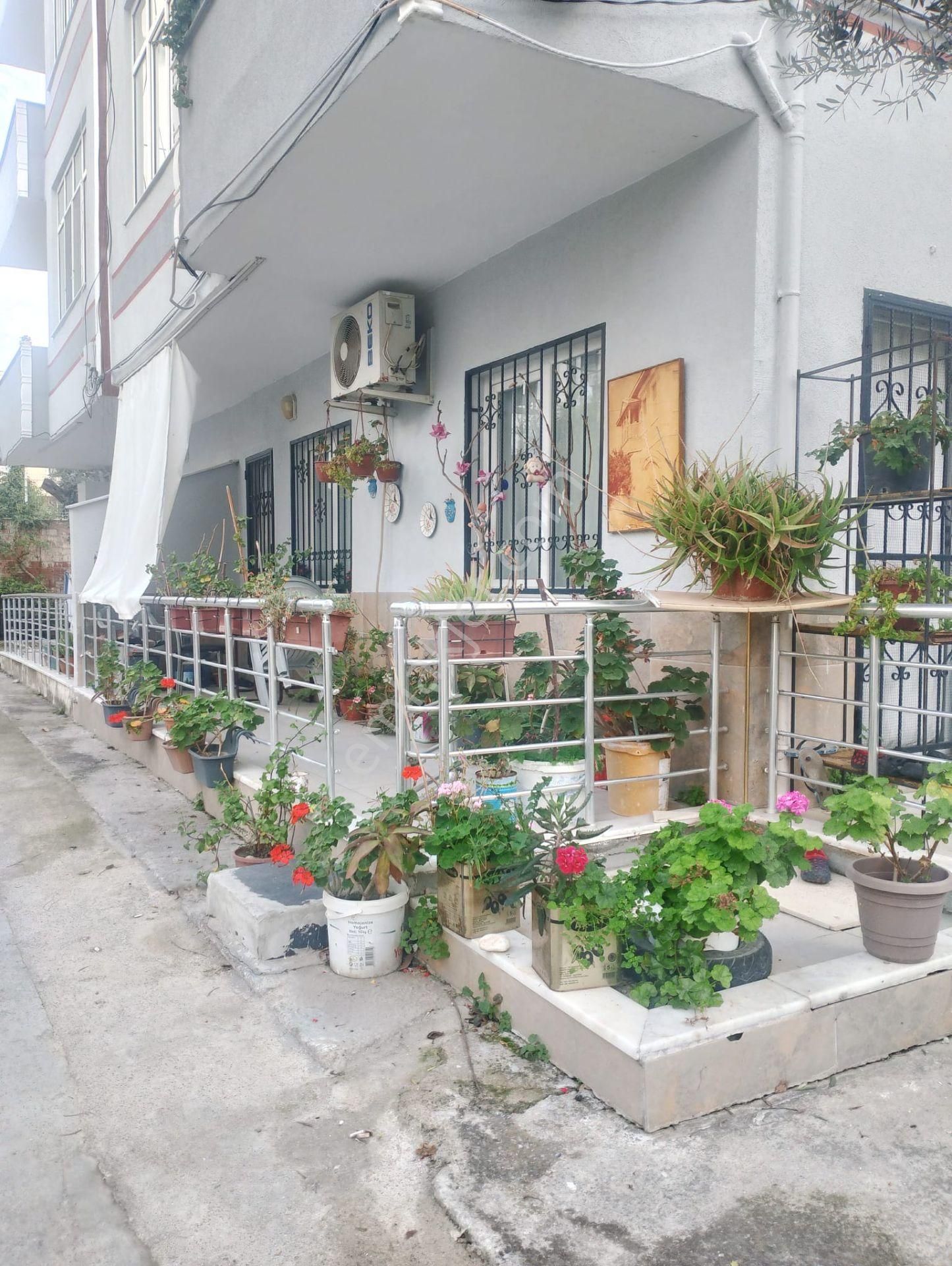 Kuşadası Garaj Arkası 2+1 Doğalgazlı Daire