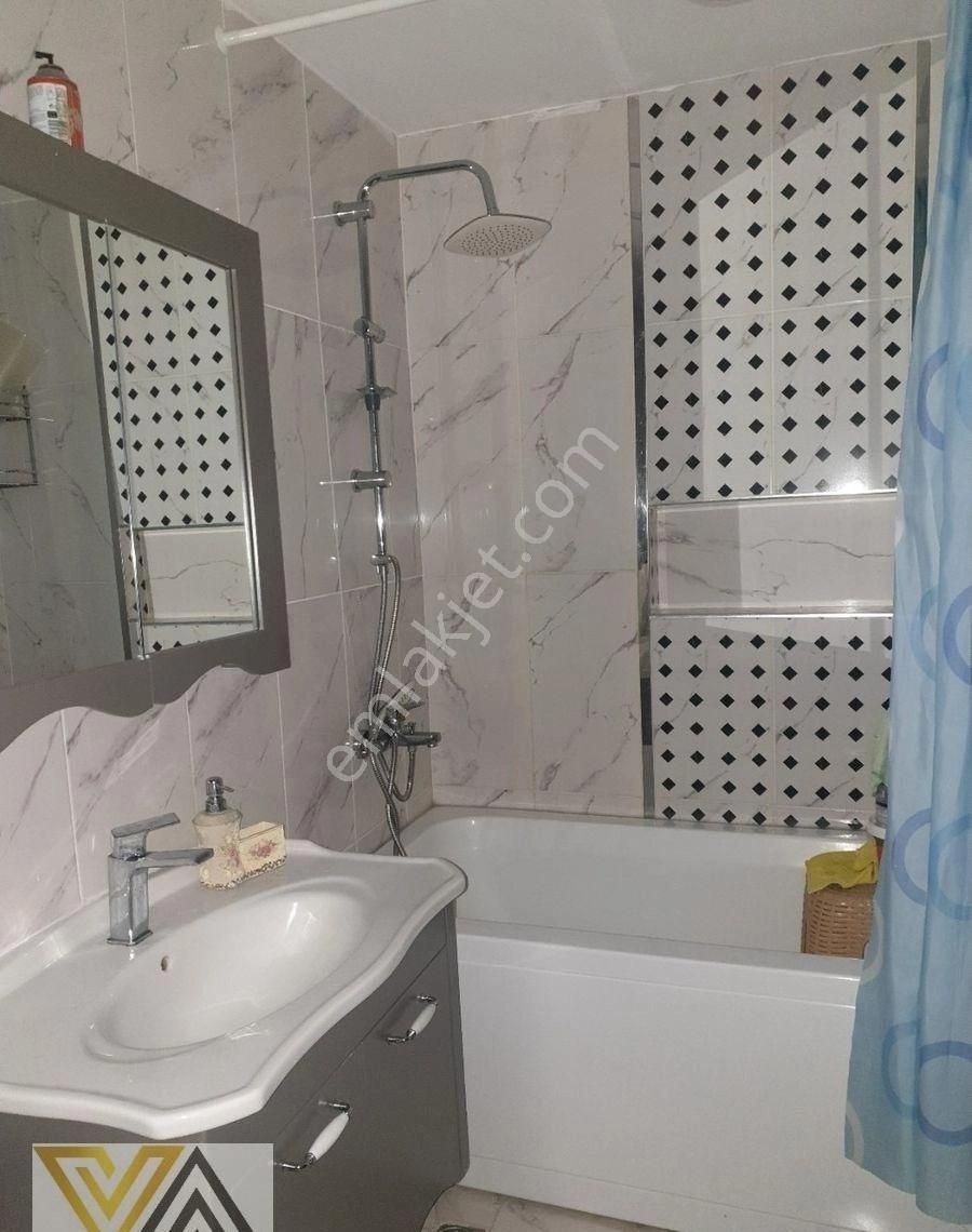 Valentia'dan Kolej Metro Yakını 4+1 Satılık Daire !!! - Görsel 18