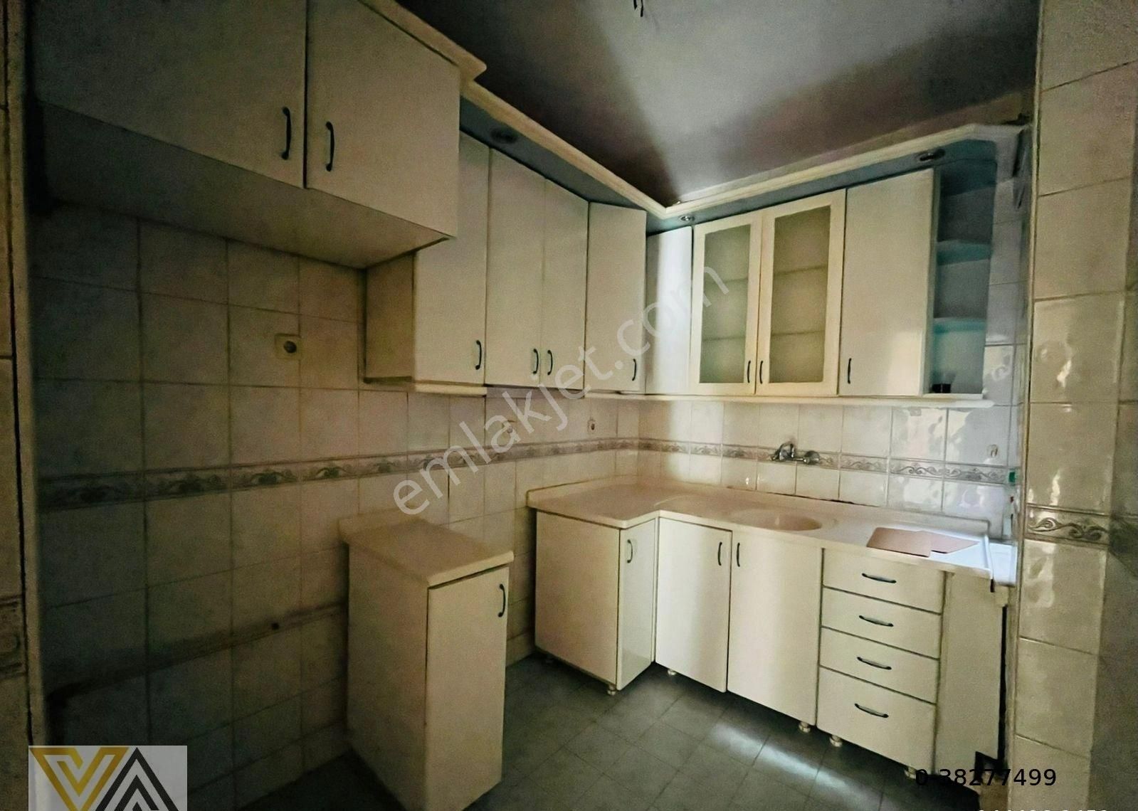 Valentia'dan Karşıyaka İş Merkezi Yanı Ara Kat Satılık 3+1 Daire - Görsel 23