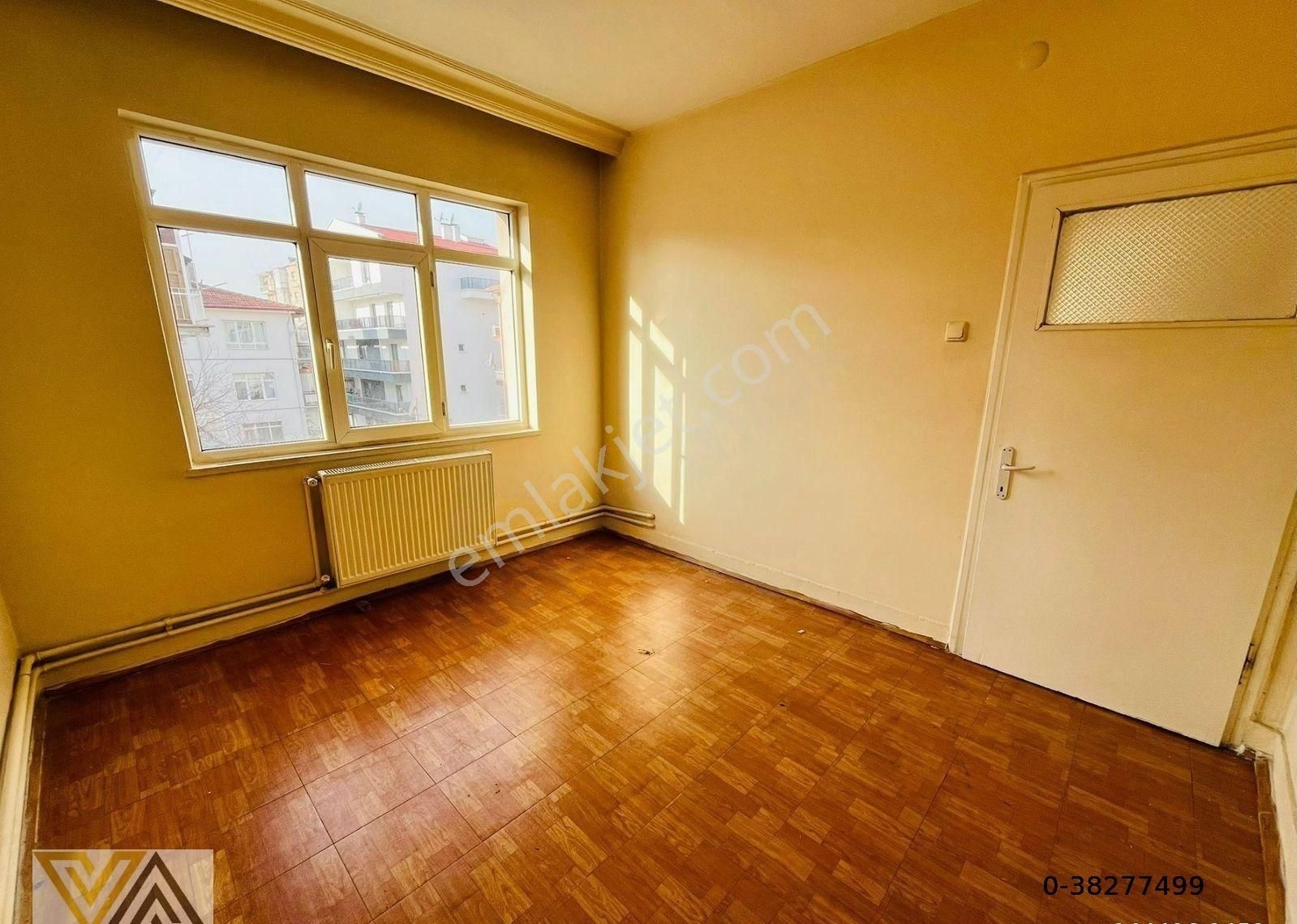 Valentia'dan Karşıyaka İş Merkezi Yanı Ara Kat Satılık 3+1 Daire - Görsel 9