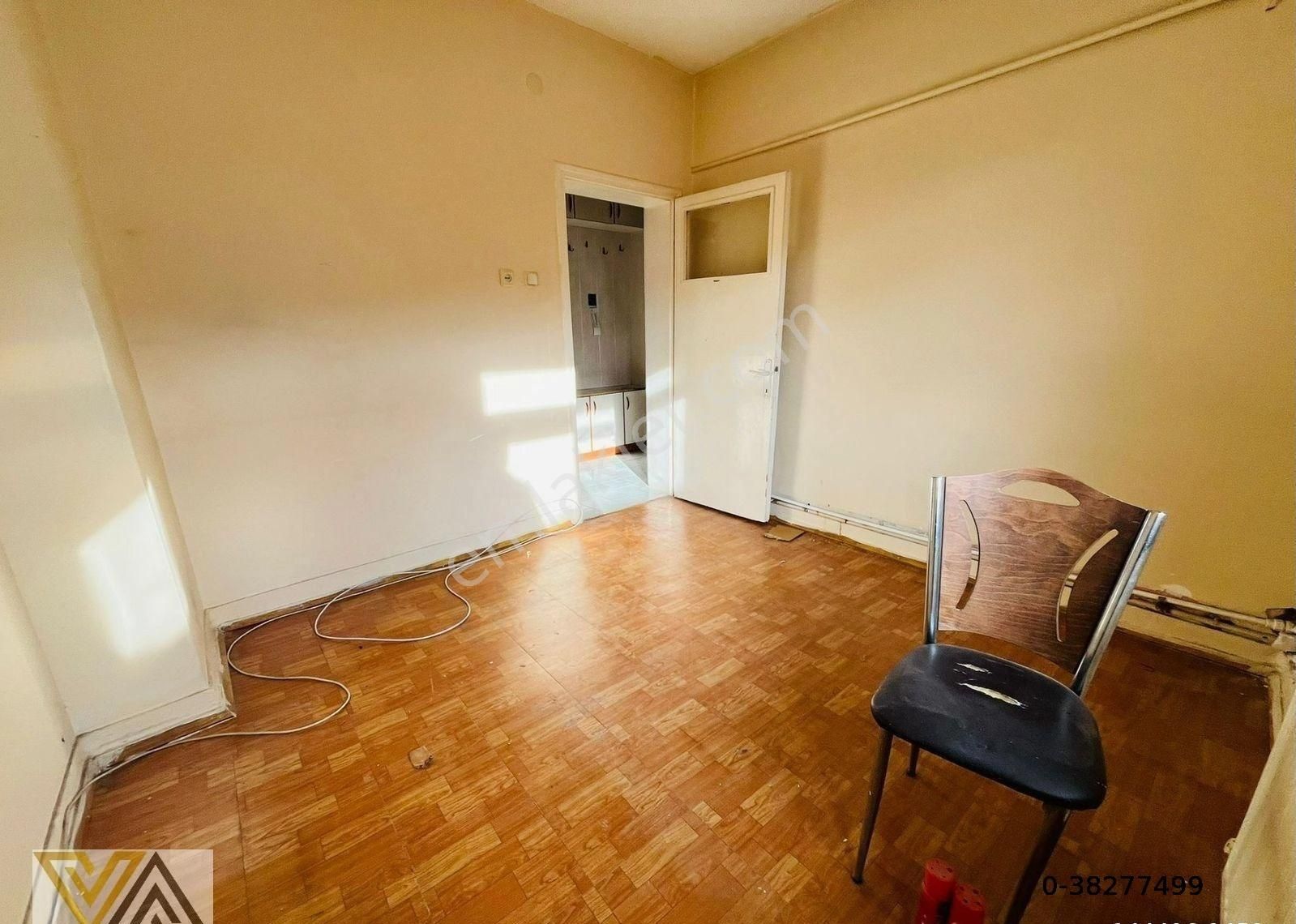 Valentia'dan Karşıyaka İş Merkezi Yanı Ara Kat Satılık 3+1 Daire - Görsel 5