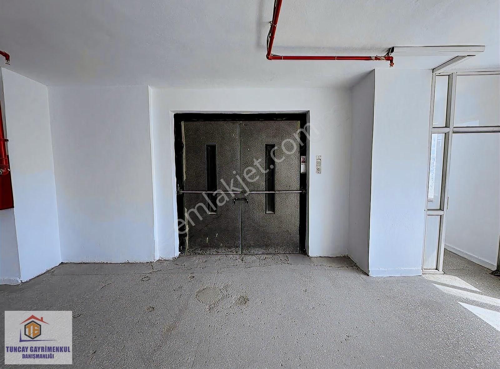 Basınexprese Yakın 3000 M2 1.kat Yük Asansörlü Tır Yanaşıyor - Görsel 16